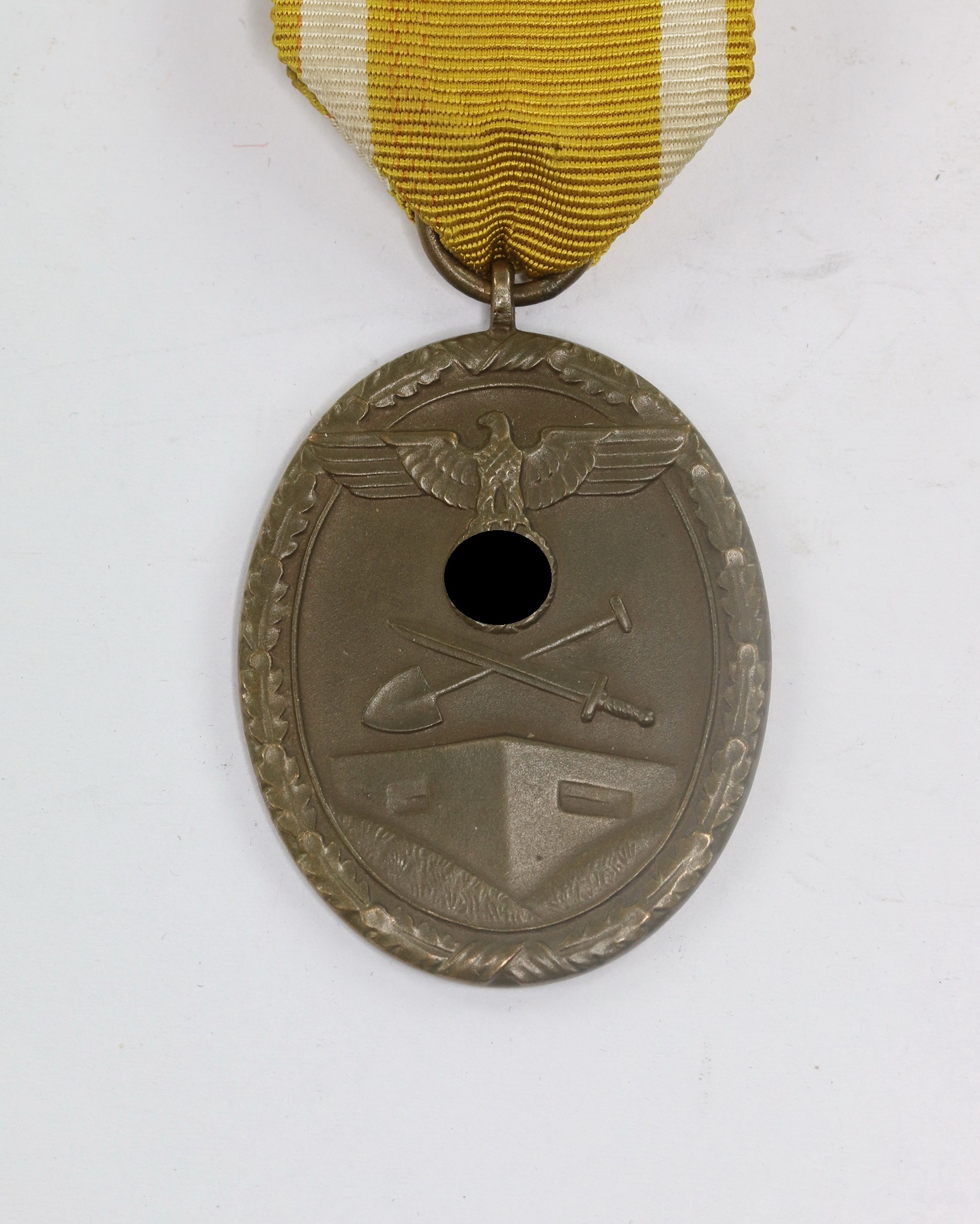 West Wall Medal.  – Bild 1