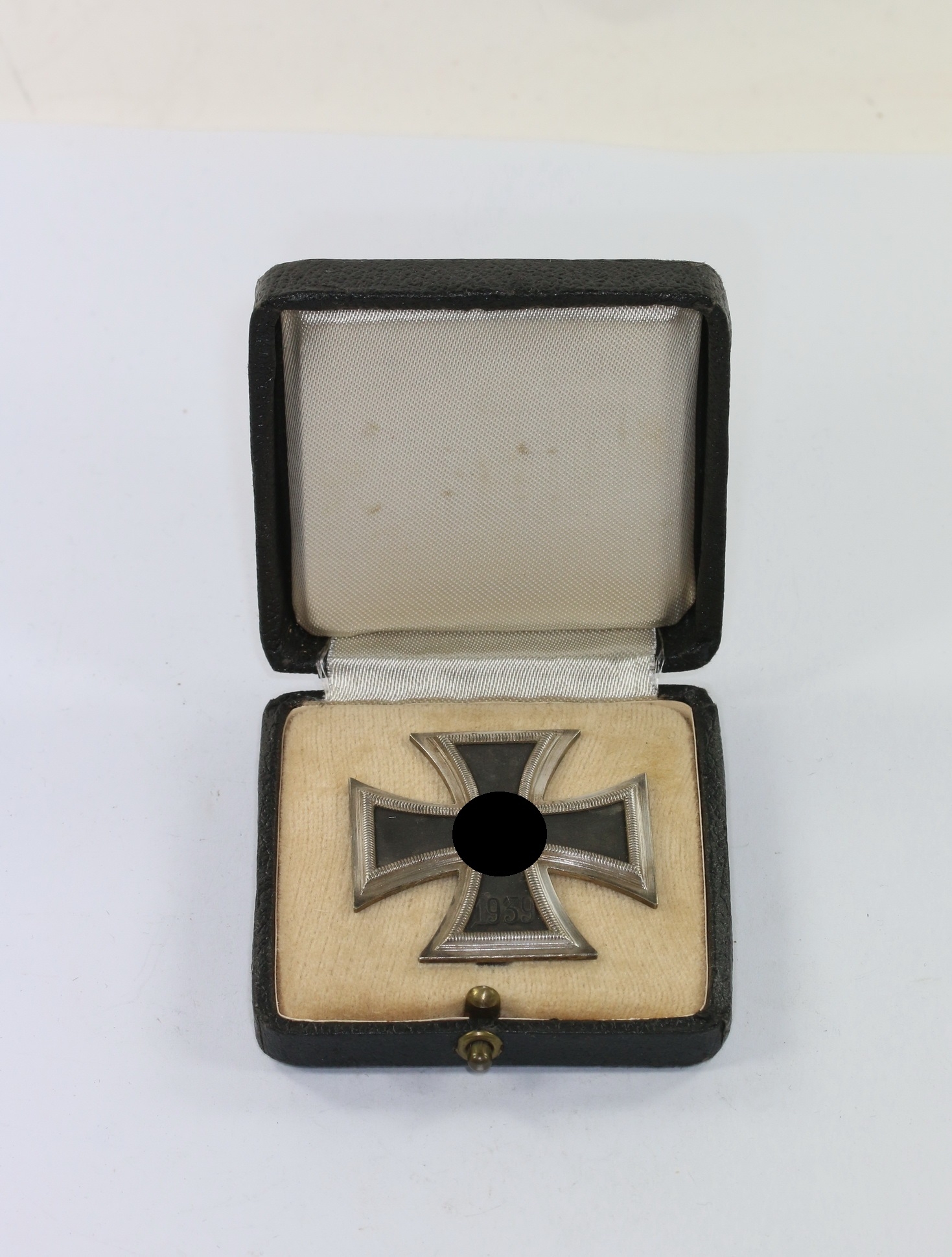 Cased Iron Cross 1st Class 1939. Maker 65. – Bild 1