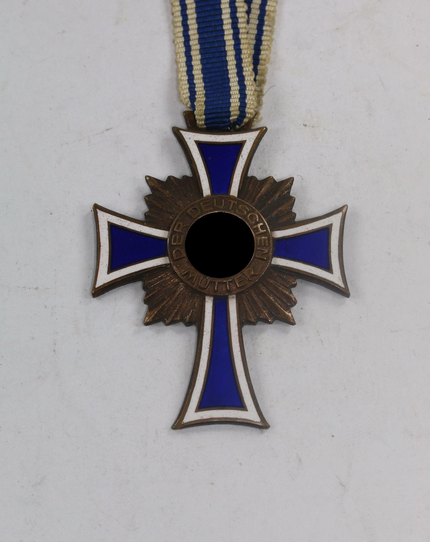 Bronze Mother Cross. – Bild 1
