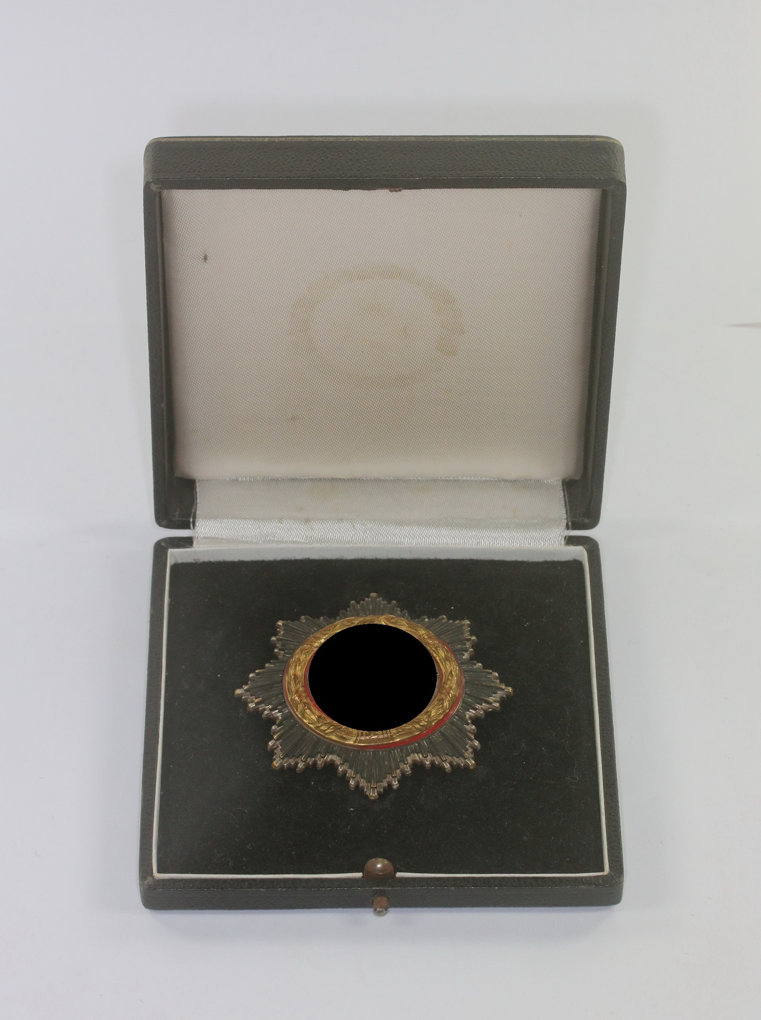 original_orden_deutsches_kreuz_in_gold_hst Cased German Cross in Gold. Maker 20 (Heavy). – Bild 1