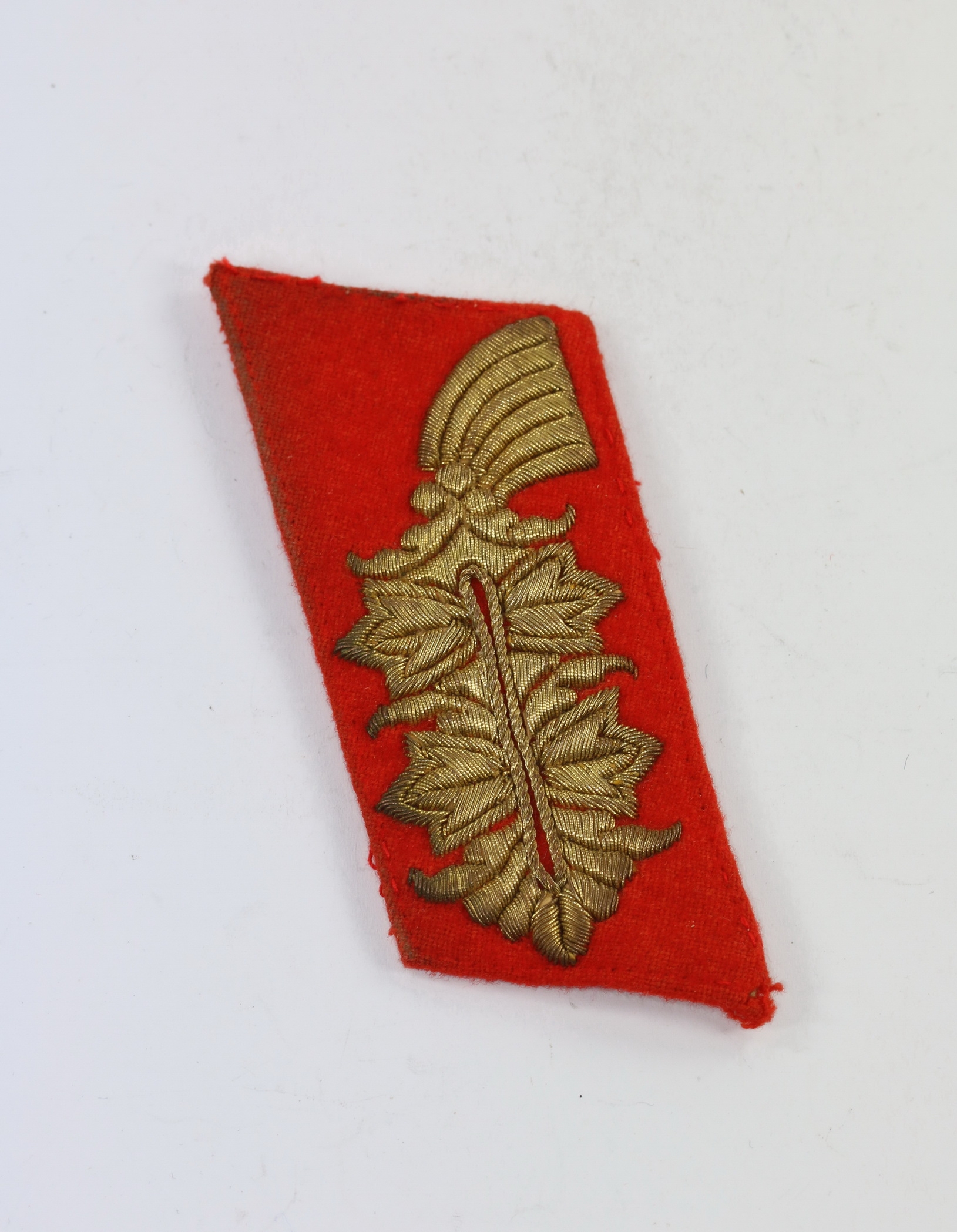 original_wehrmacht_heer_einzelner_kragenspiegel_f_r_einen_general_alter_art_1_ Single Collar Patch for an Army General. – Bild 1