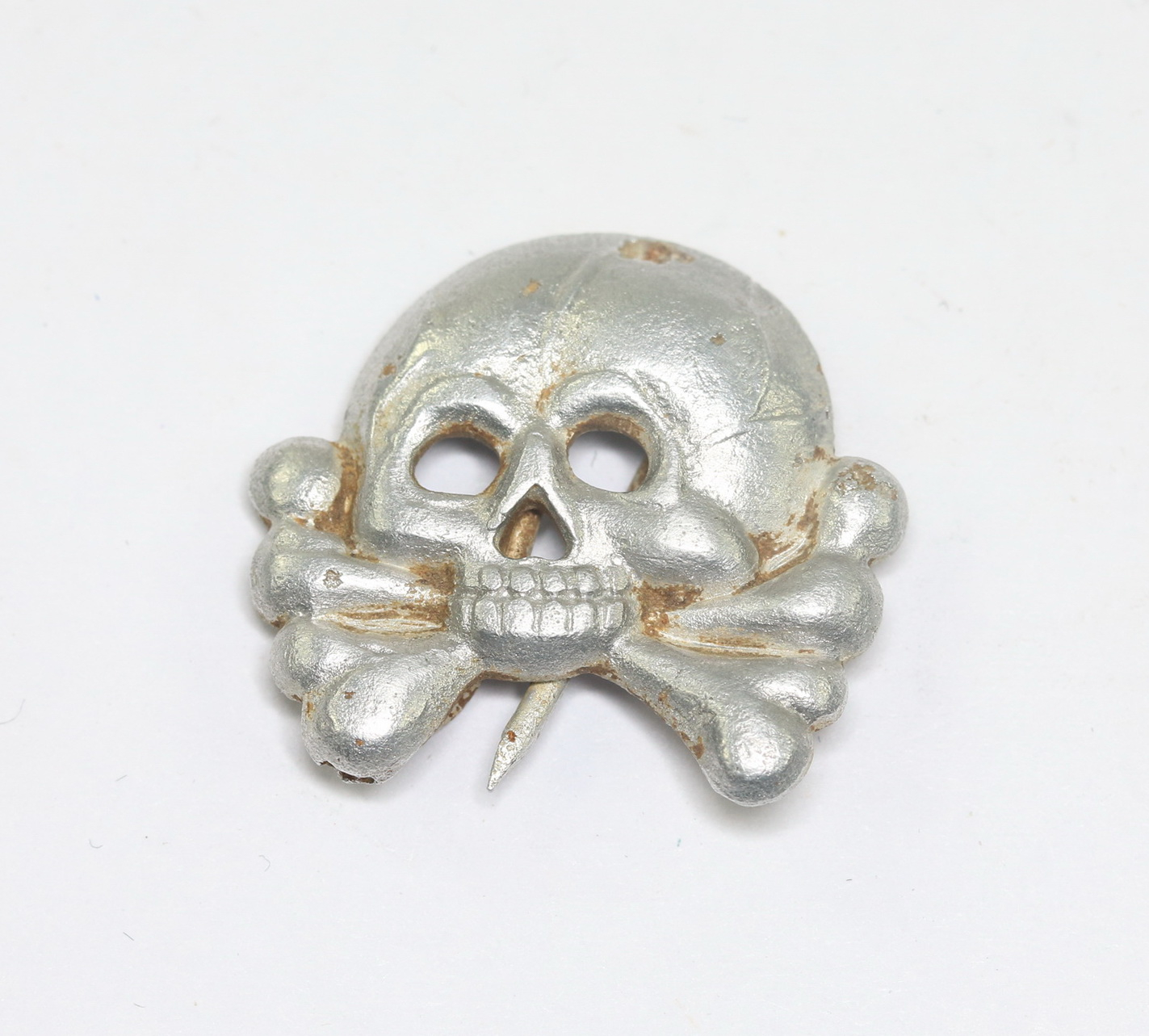 Wehrmacht Heer, Totenkopf Auflage für Panzer Kragenspiegel (Aluminium) – Bild 1