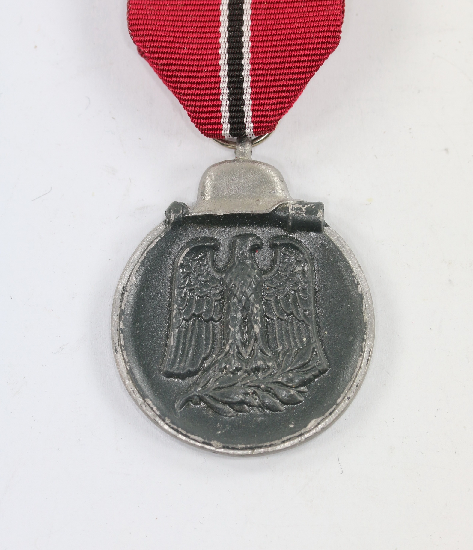 ostmedaille_ausf_hrung_1957_steinhauer_l_ck_1__1 Eastern Front Medal 1957 Pattern. Type Steinhauer & Lück. – Bild 1