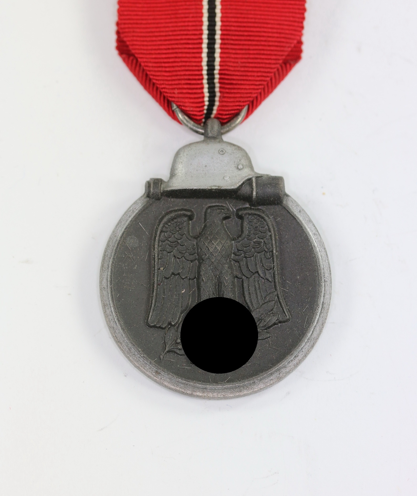 ostmedaille_hersteller_13_gustav_brehmer_markneukirchen_winterschlacht_im_osten_194142_1__1 Eastern Front Medal. Maker 13, "Winterschlacht im Osten 1941/42". – Bild 1