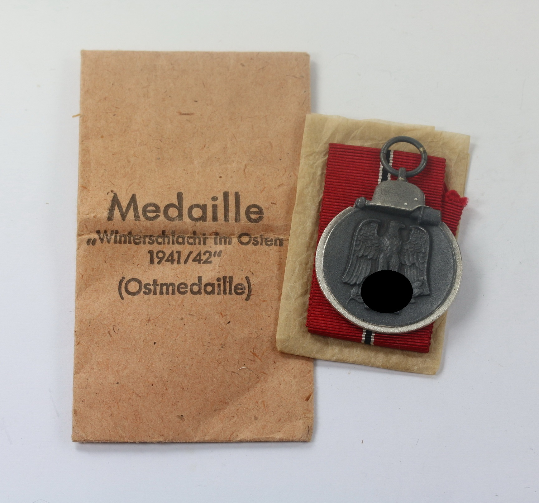 Eastern Front Medal in Envelope. Maker E. Fred. Wiedmann Frankfurt a. M. S10 – Bild 1