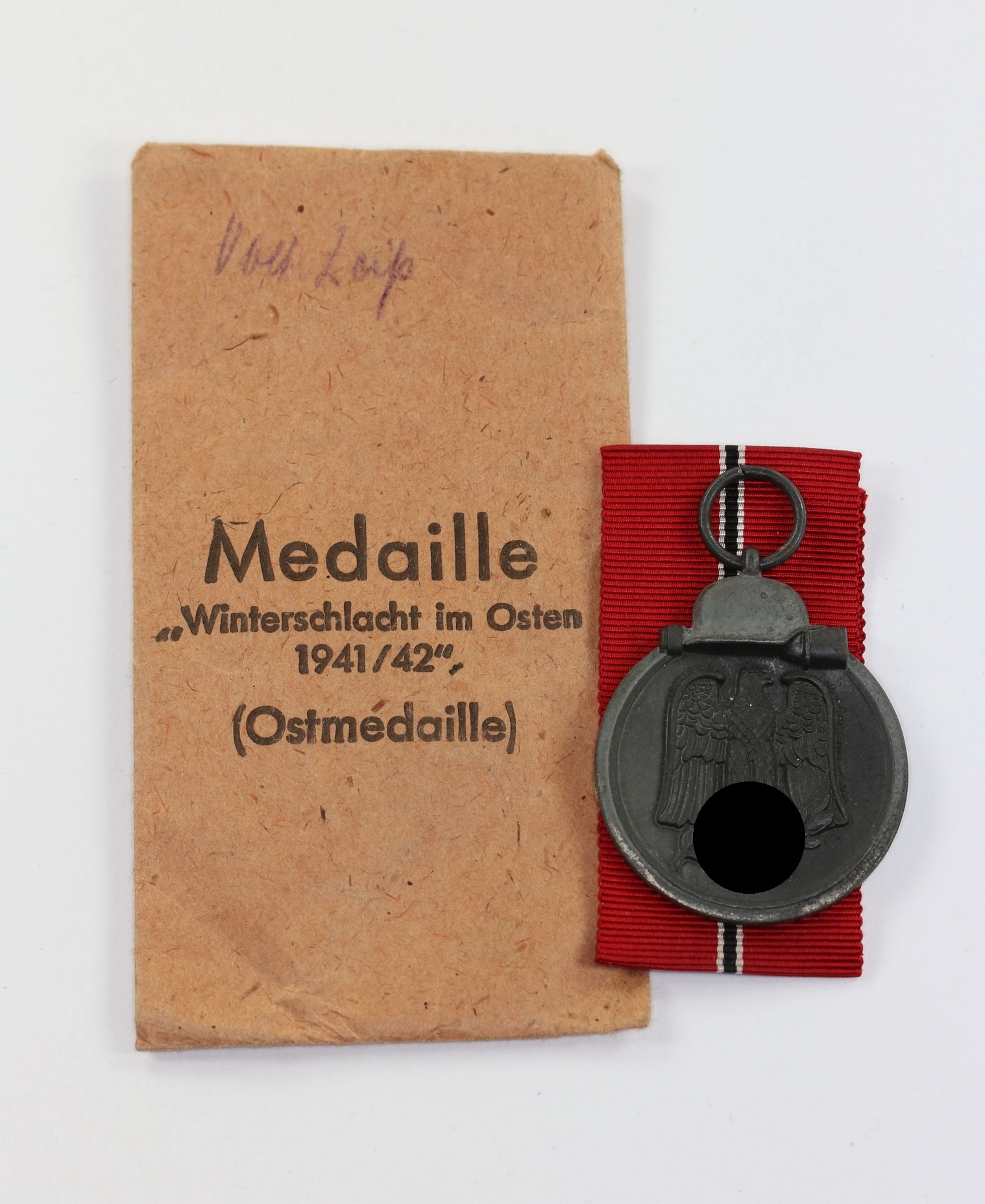 Eastern Front Medal in Envelope. Maker 3, Wilhelm Deumer. – Bild 1