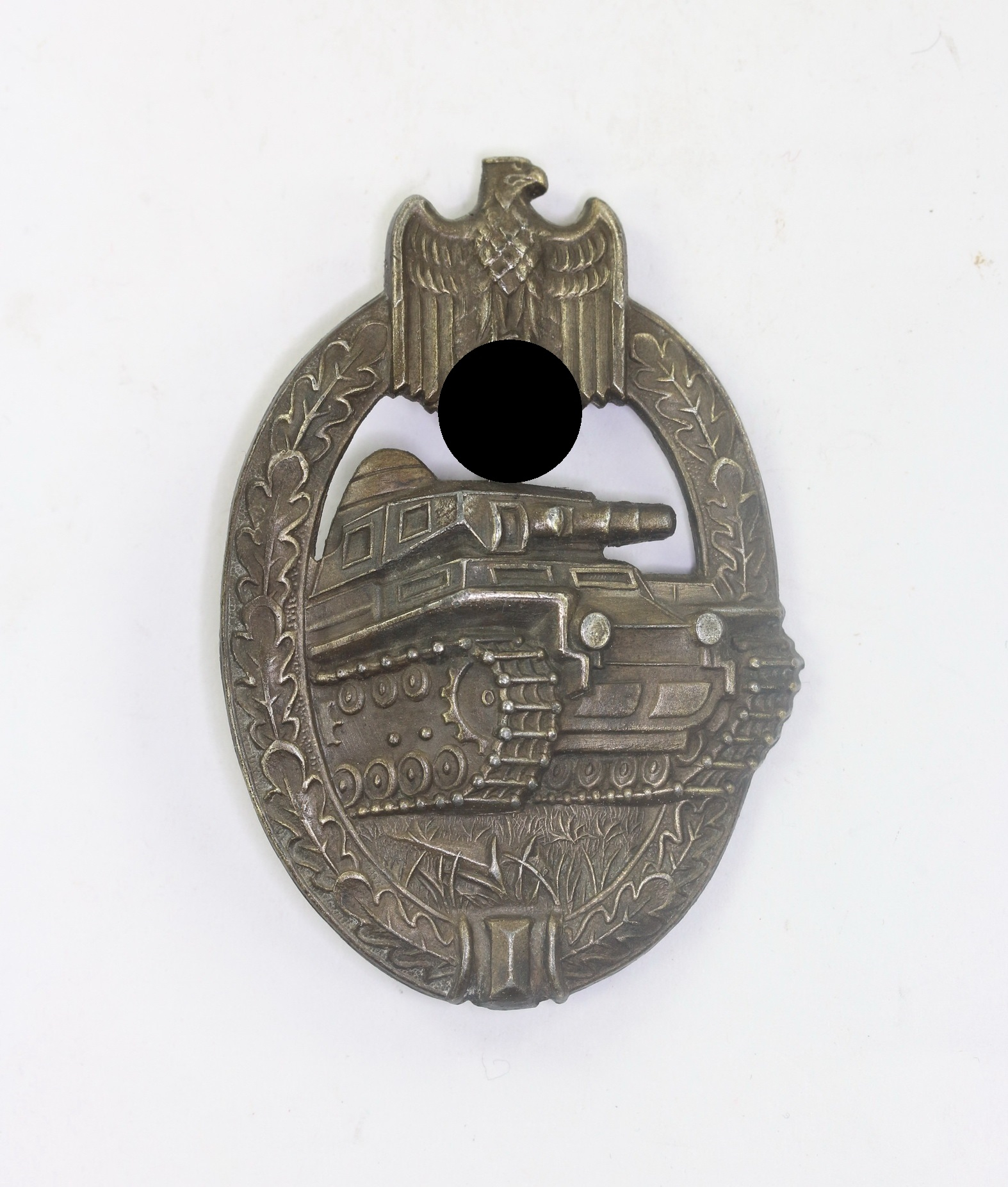 Bronze Panzer Assault Badge. Maker A.S. (Adolf Scholze, Grünwald an der Neiße) – Bild 1