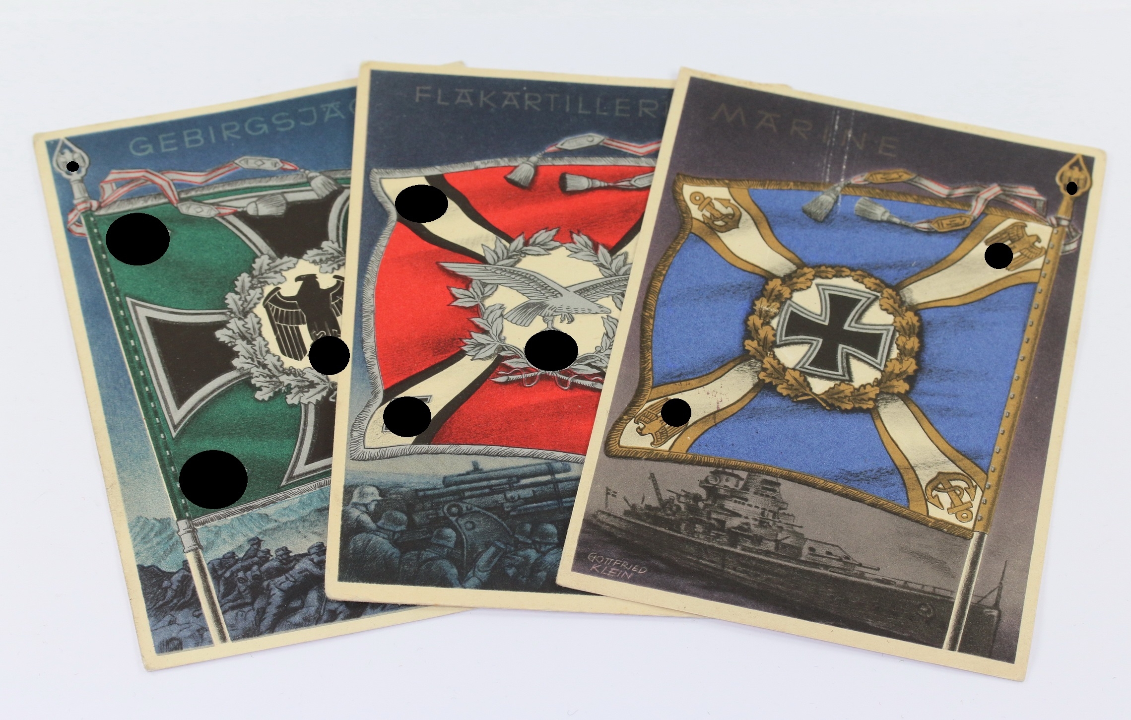 3 Postcards from the Series Flags and Standards of the Wehrmacht. – Bild 1