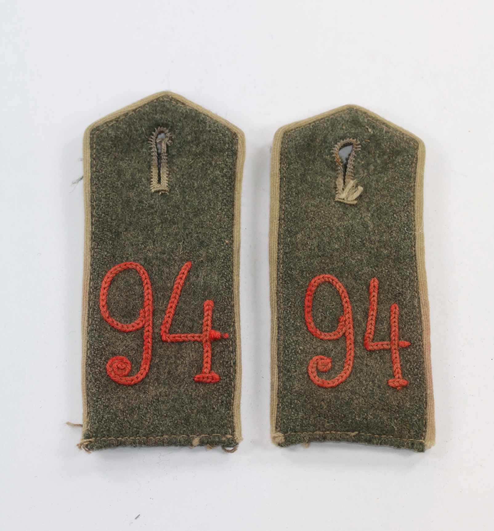 Prussia, WW1, Pair of Shoulder Straps for Enlisted with Infanterie Regiment Nr. 94 - Großherzog von Sachsen – Bild 1