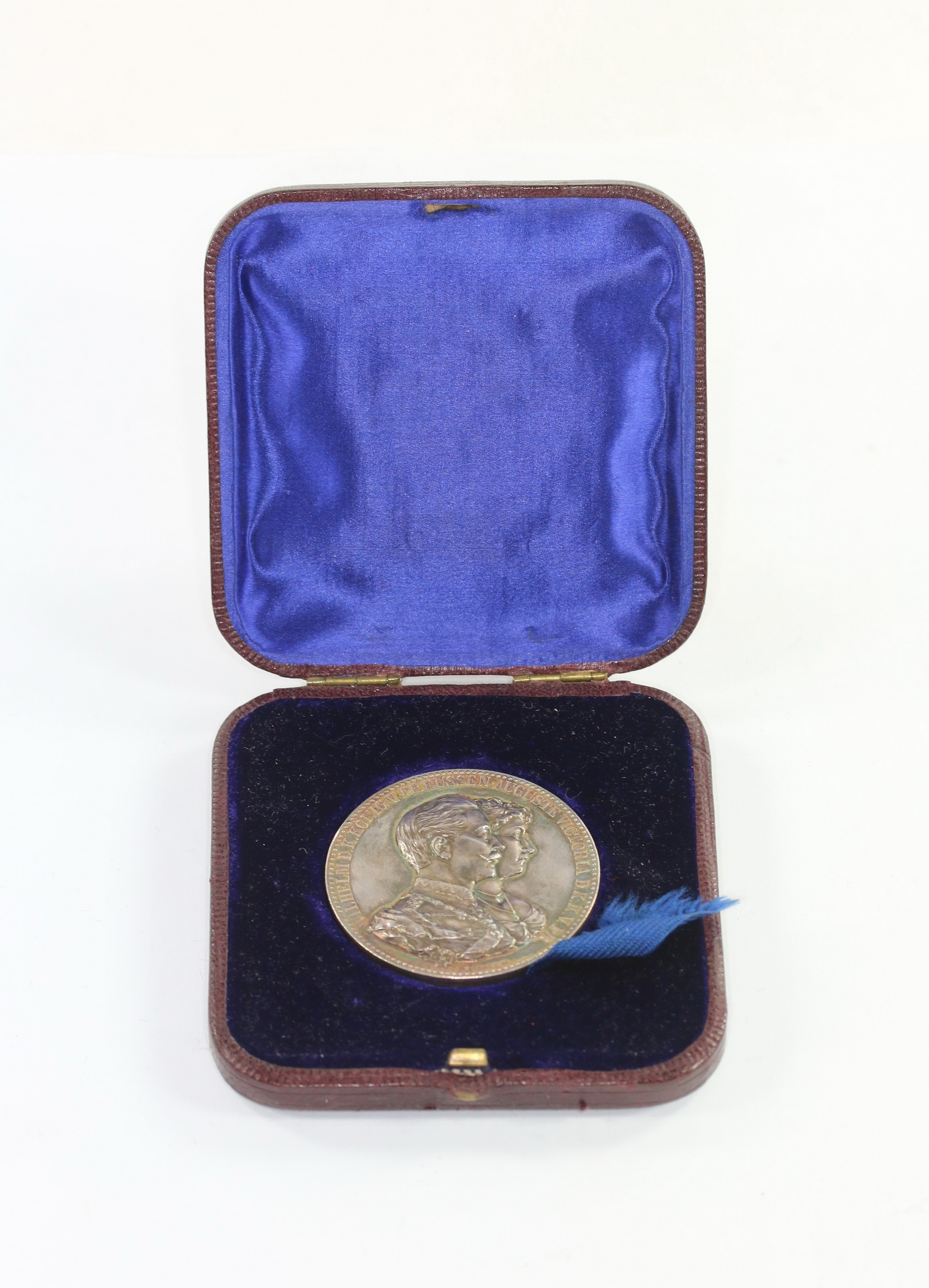 preu_en_ehejubil_umsmedaille_zur_goldenen_hochzeit_im_etui_silber_1_ Prussia, Cased Gold Wedding Anniversary Medal. – Bild 1