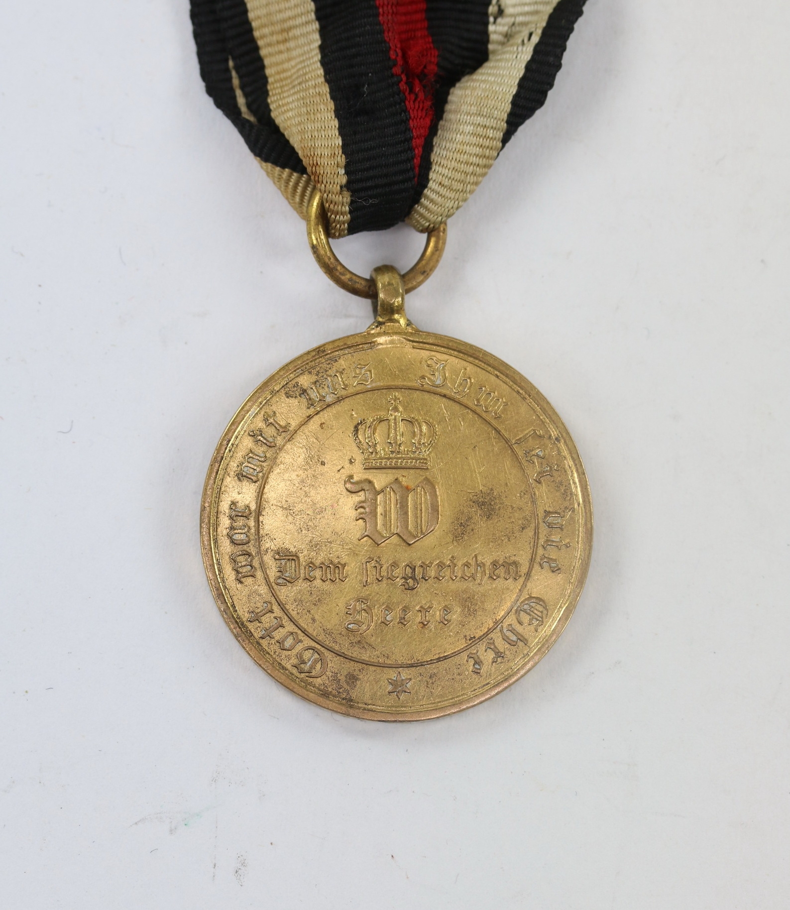 preu_en_kriegsdenkm_nze_f_r_k_mpfer_1870_ranschrift_aus_erobertem_geschuetz_1__4nd Prussian War Medal for Combatants 1870. AUS EROBERTEM GESCHUETZ – Bild 1