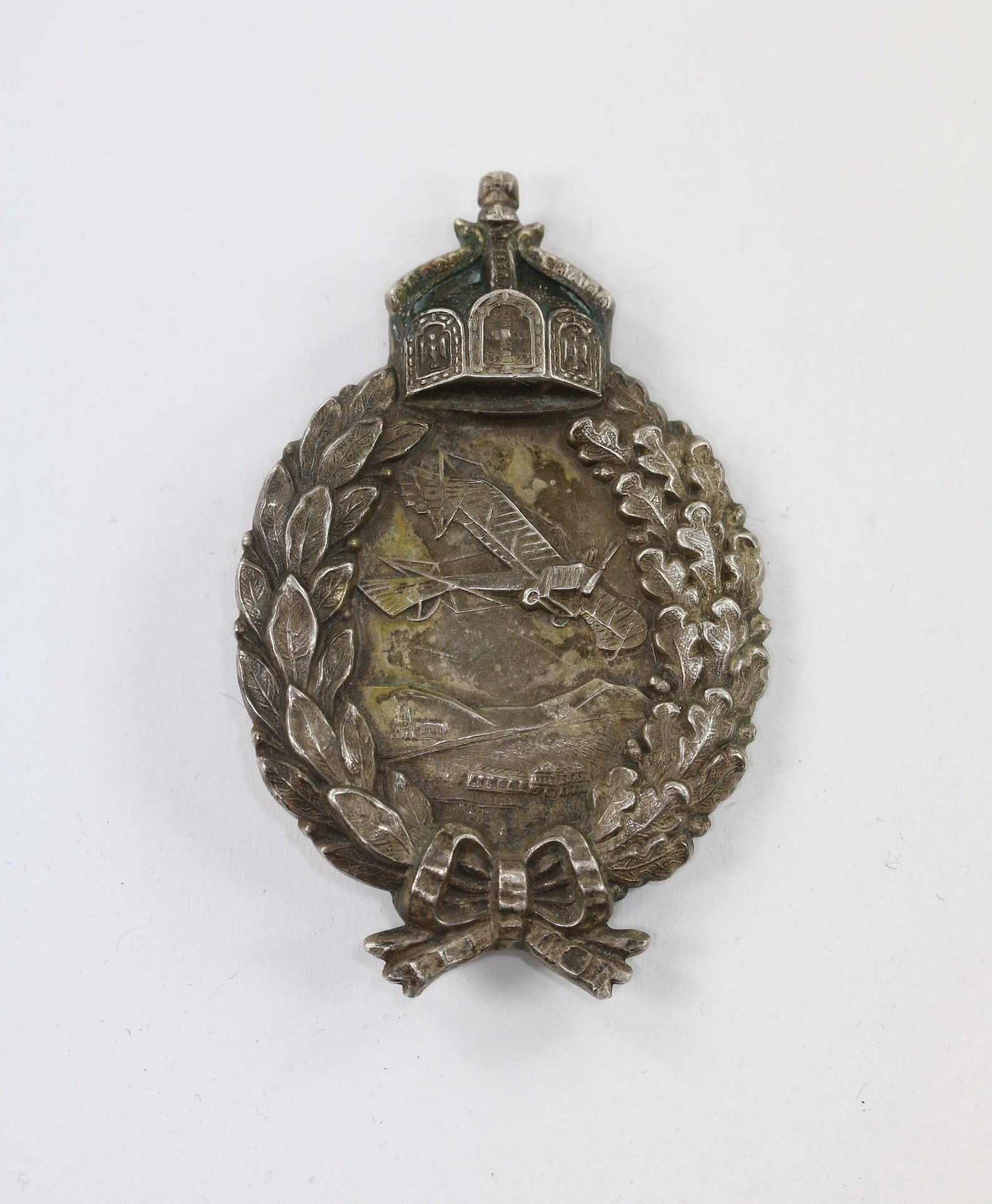 Prussian Military Pilot Badge. Maker C.E. Juncker Berlin "800". – Bild 1