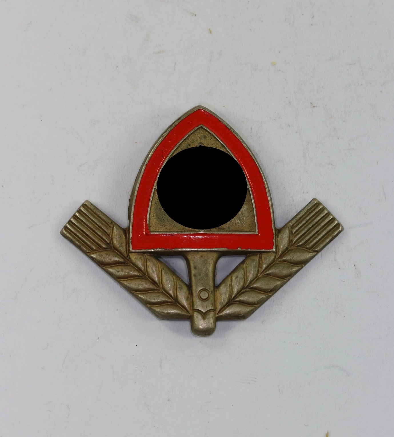 Reichsarbeitsdienst (RAD), Mützenabzeichen für Mannschaften, Hst. P u.C – Bild 1