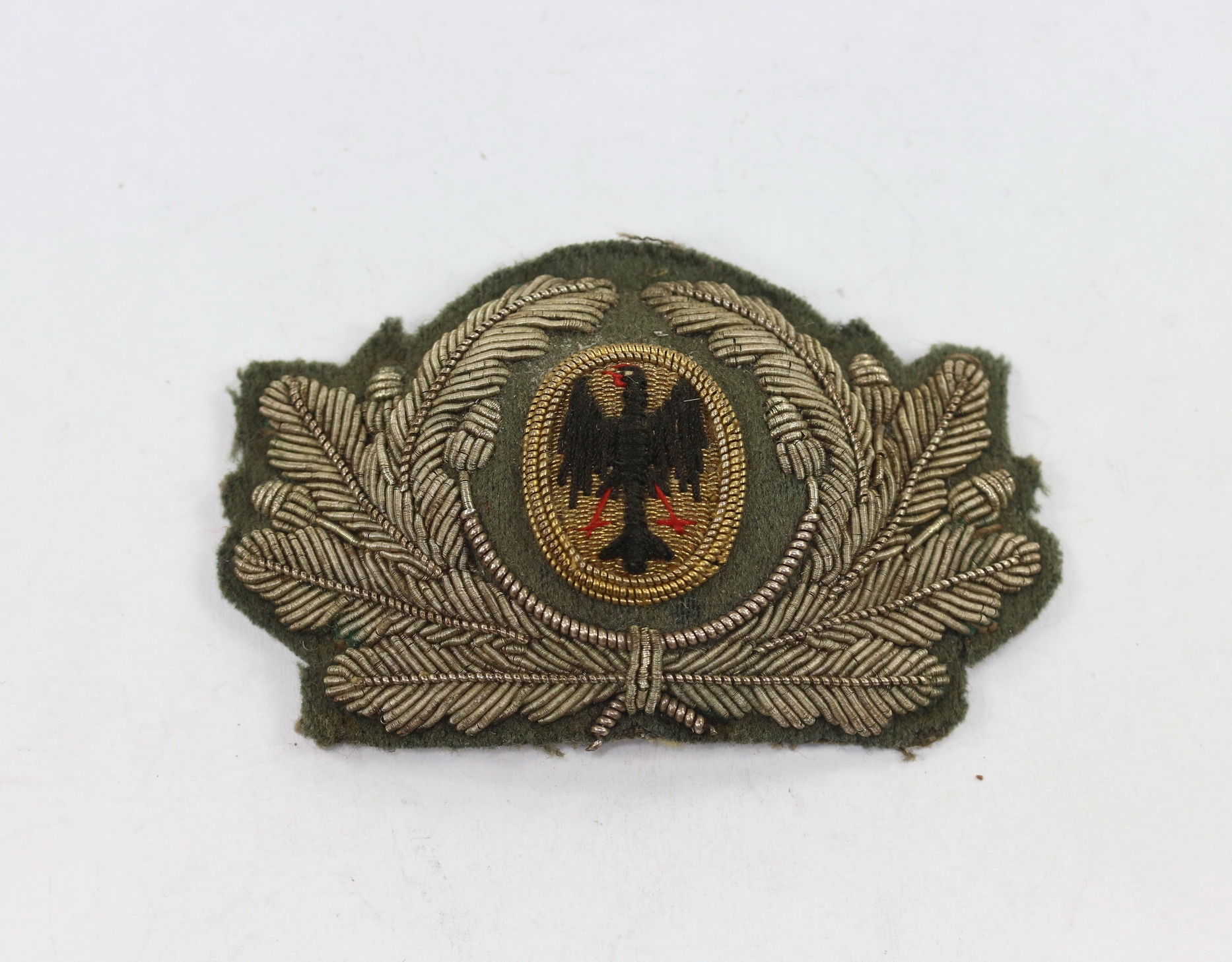 Reichswehr, Oak Leaf Wreath and Cockade for the Officer Peaked Cap. – Bild 1