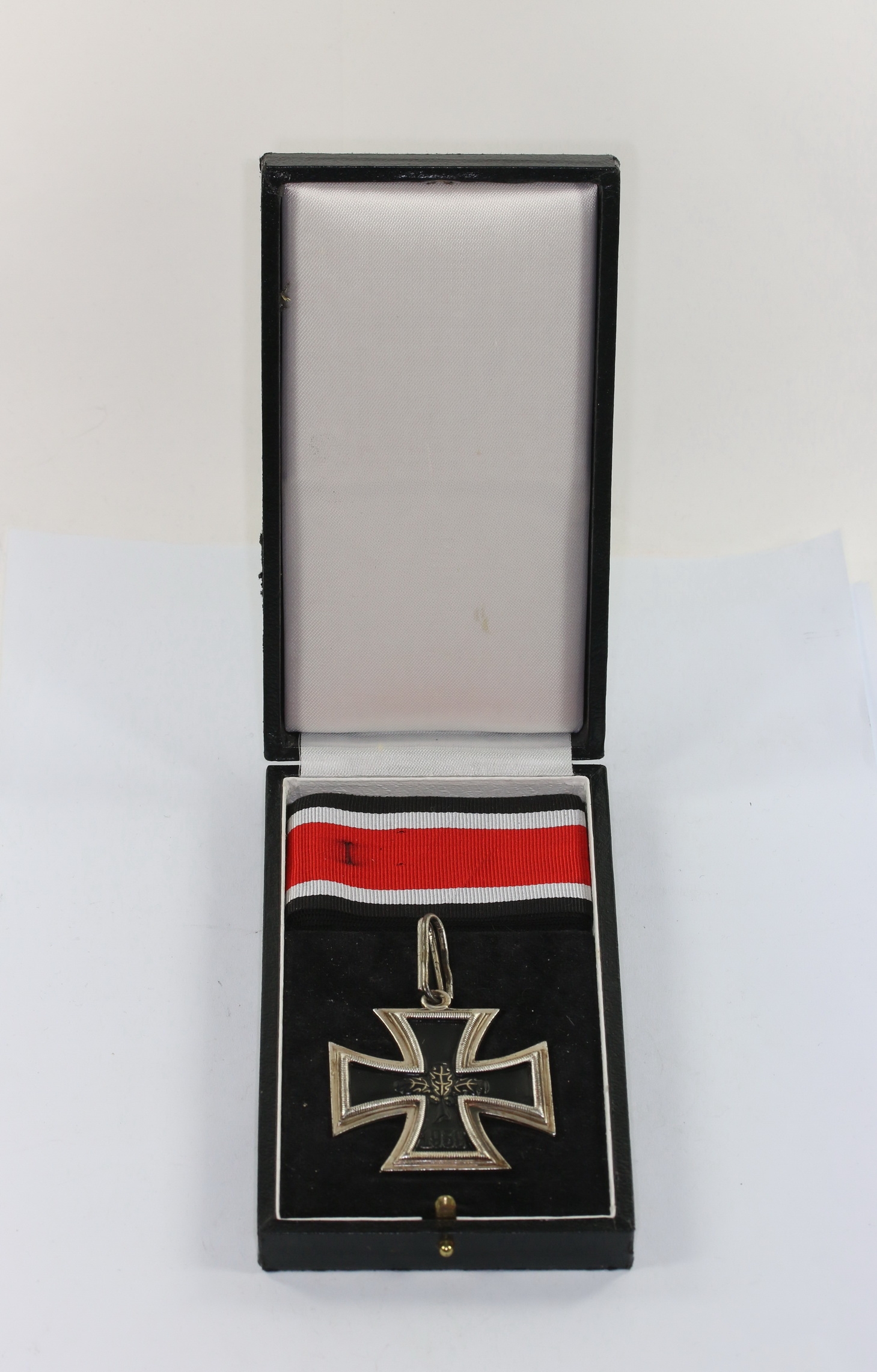 Ritterkreuz des Eisernen Kreuzes, 1957 Ausführung, Steinhauer & Lück, im Etui – Bild 1