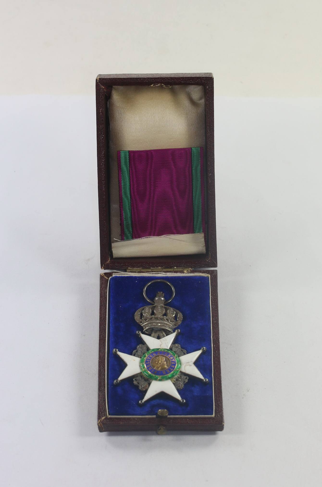 Saxony, Cased Ernestinischer Knights Cross 2nd Class House Order. – Bild 1