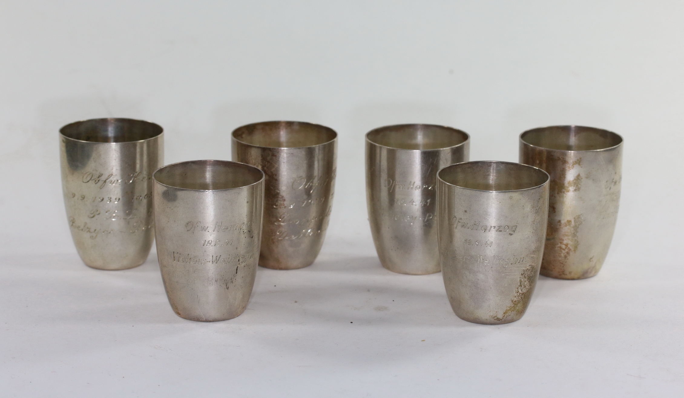 Abschußbecher, Stabsfeldwebel Gerhard Herzog (2./NJG 1) – Bild 1