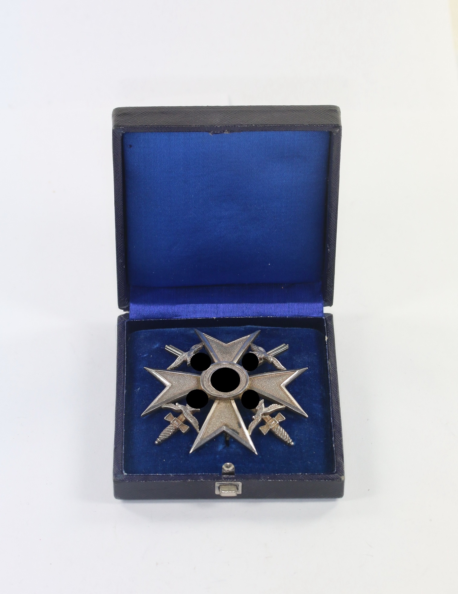 spanienkreuz_in_silber_mit_schwertern_hst Cased Silver Spanish Cross with Swords. Maker Meybauer (Logo), 900 Silver – Bild 1