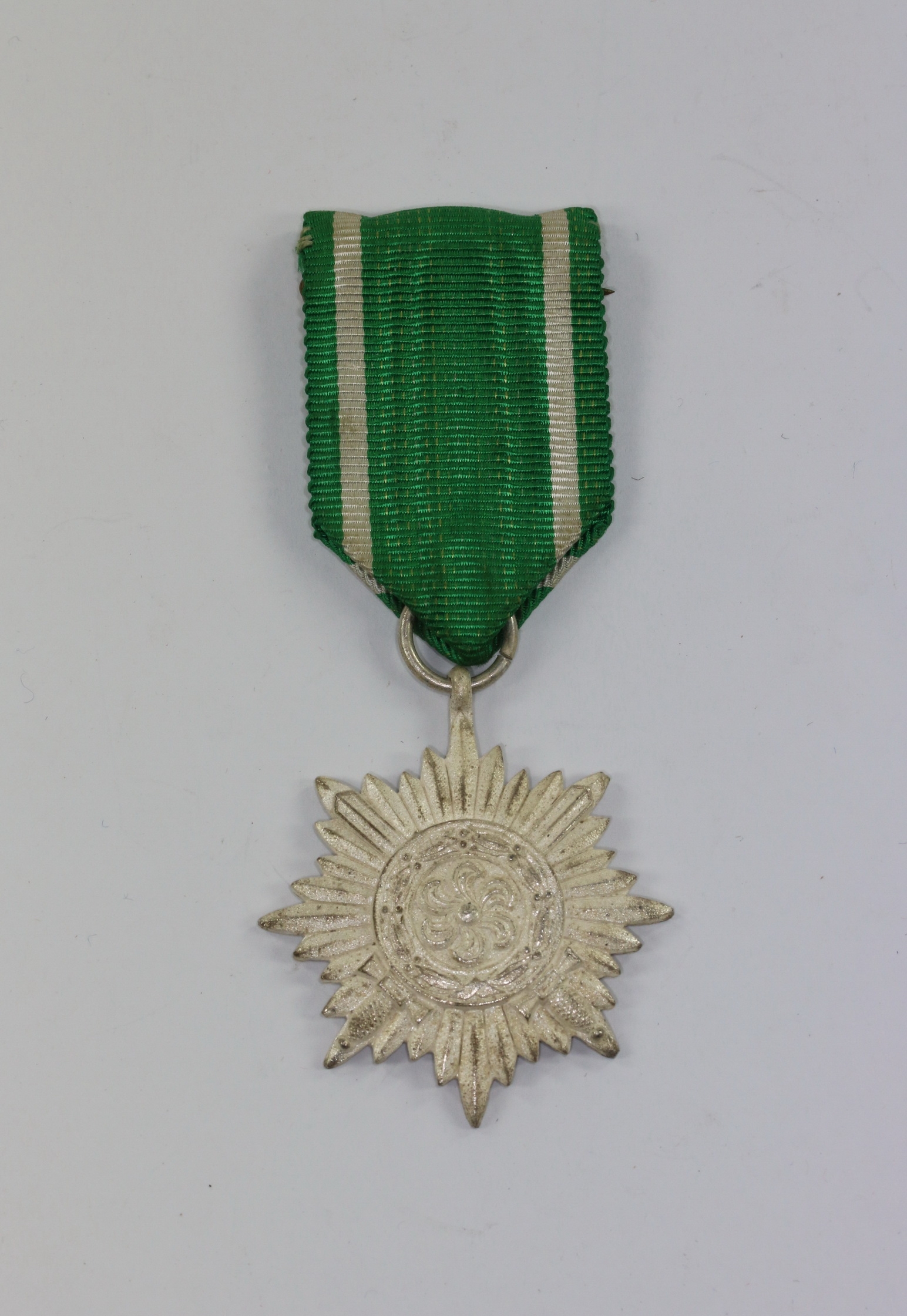 Eastern Peoples Bravery Medal 2nd Class. – Bild 1