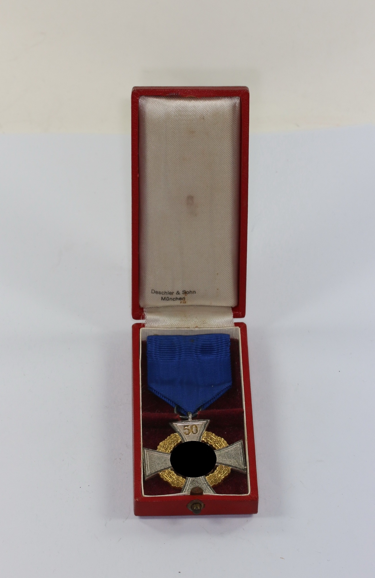 Treudienstehrenzeichen für 50 Jahre (Sonderstufe), im Etui Deschler & Sohn - Für treue Arbeit – Bild 1