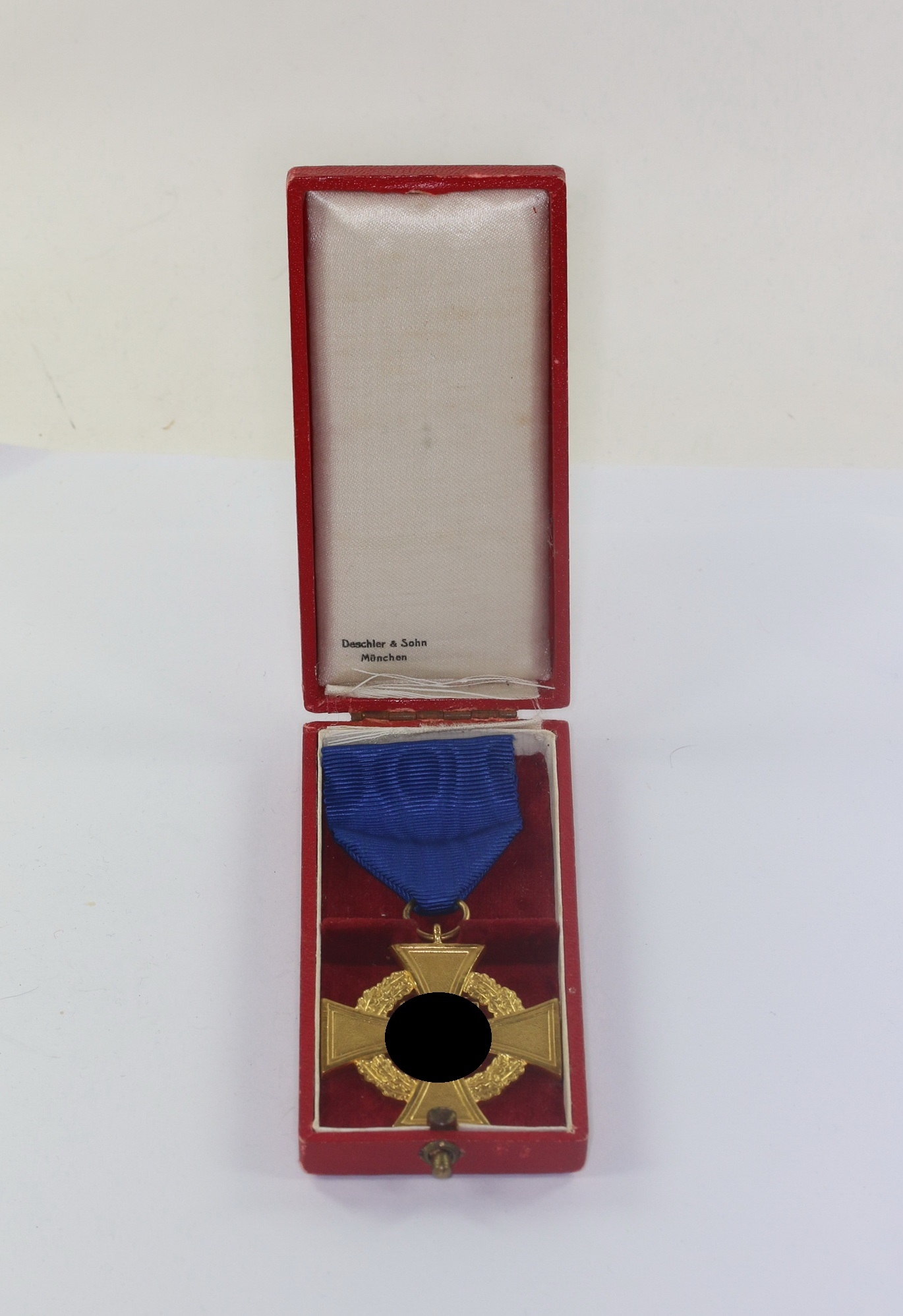 treudienstehrenzeichen_in_gold_40_jahre_im_etui_deschler_sohn_m_nchen_1__1_4nd Treudienstehrenzeichen in Gold (40 Jahre), im Etui, Deschler & Sohn München – Bild 1