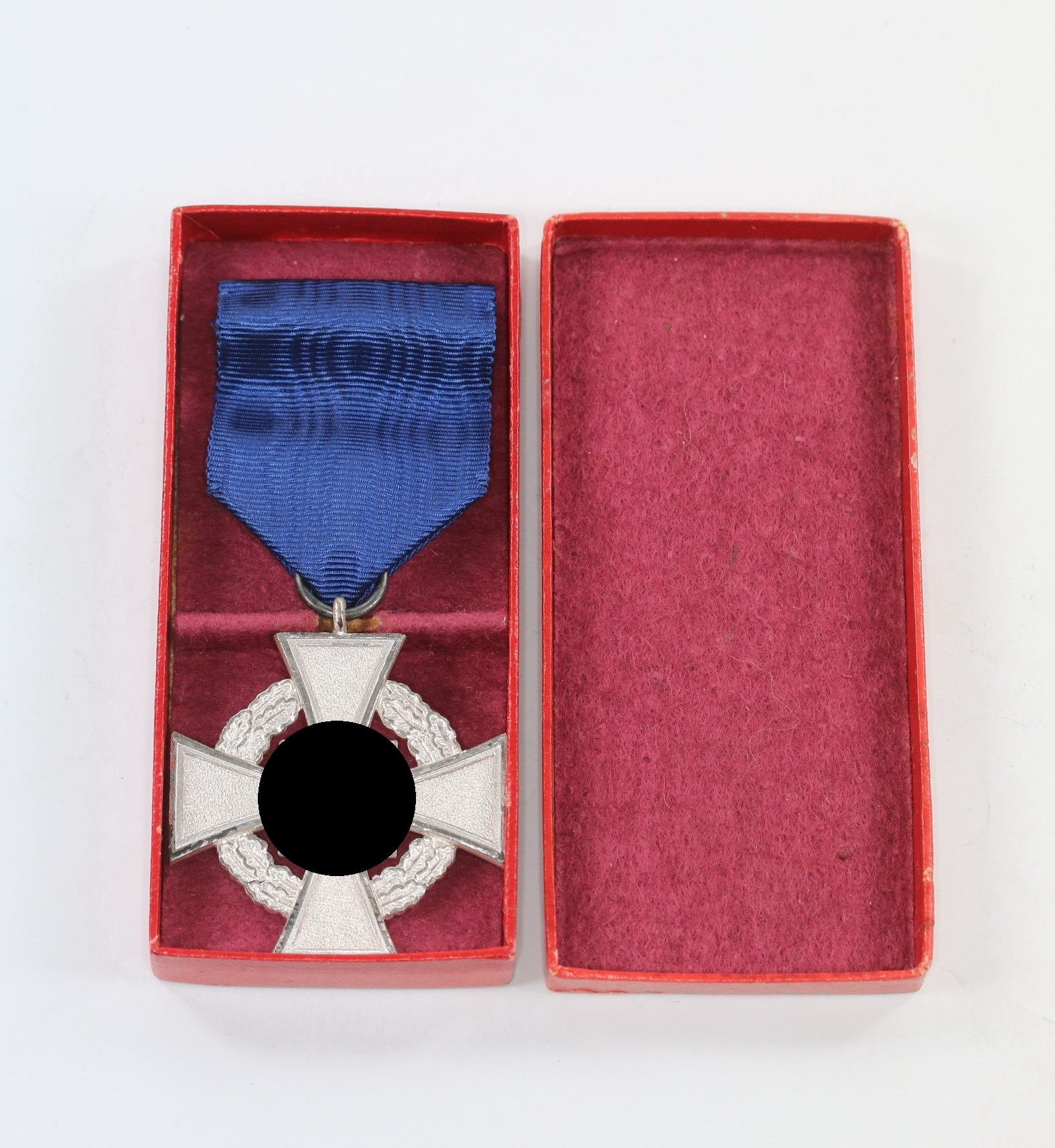 treudienstehrenzeichen_in_silber_25_jahre_im_etui_f_r_treue_dienste_1__1 Cased Civil Loyal Service Cross for 25 Years. Civil. – Bild 1