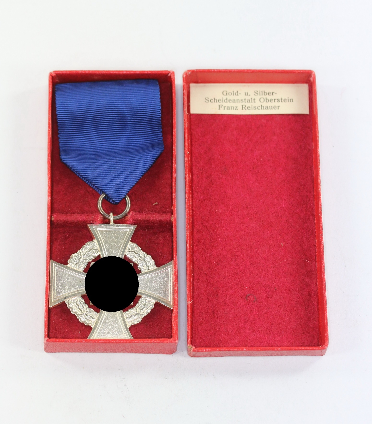 treudienstehrenzeichen_in_silber_25_jahre_im_etui_franz_reischauer_1__1 Cased Silver Civil Loyal Service Cross for 25 Years. Maker Franz Reischauer. – Bild 1