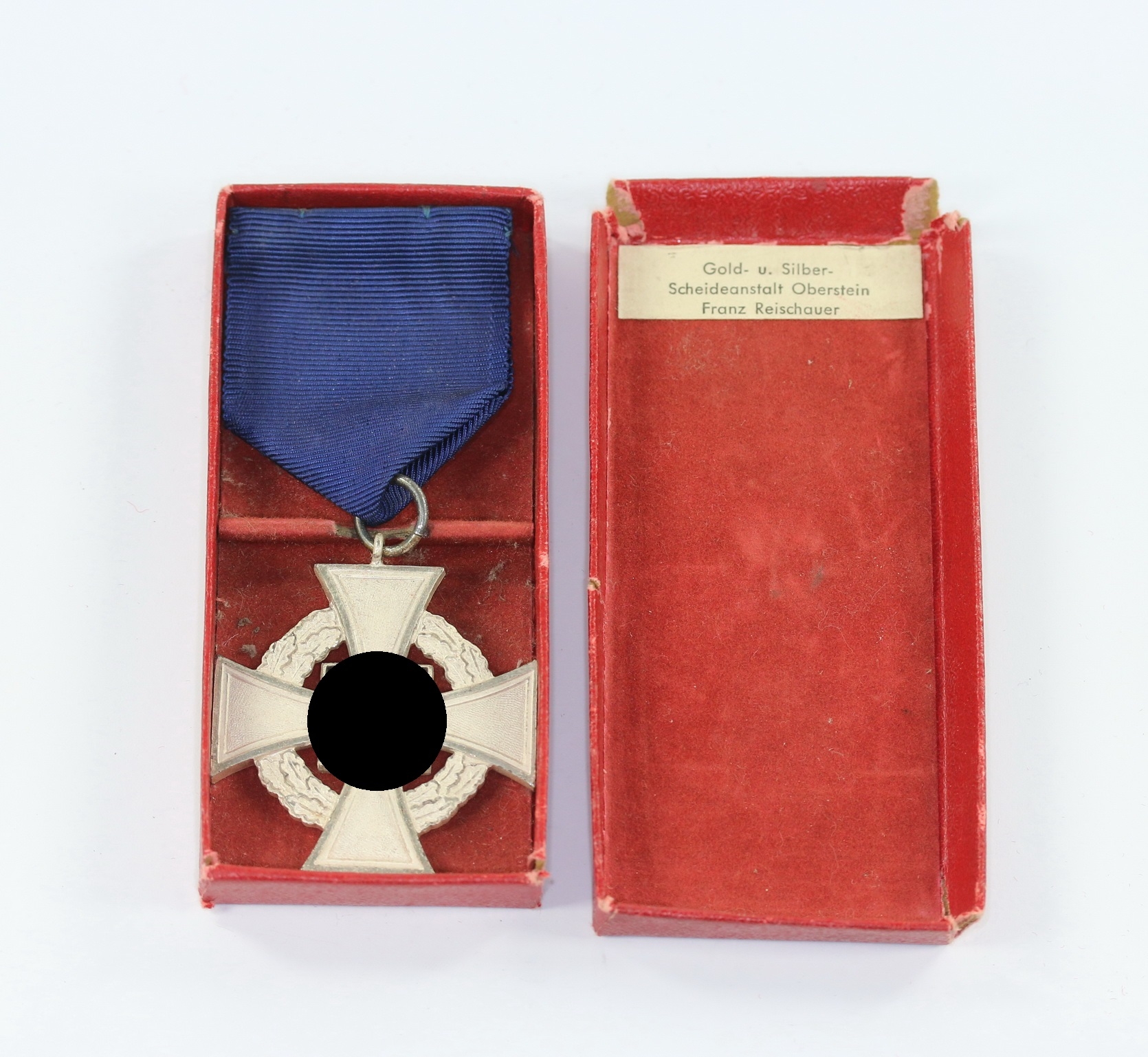 treudienstehrenzeichen_in_silber_25_jahre_im_etui_gold_u Cased Silver Civil Loyal Service Cross for 25 Years. Gold- u. Silber- Scheideanstalt Oberstein Franz Reischauer – Bild 1