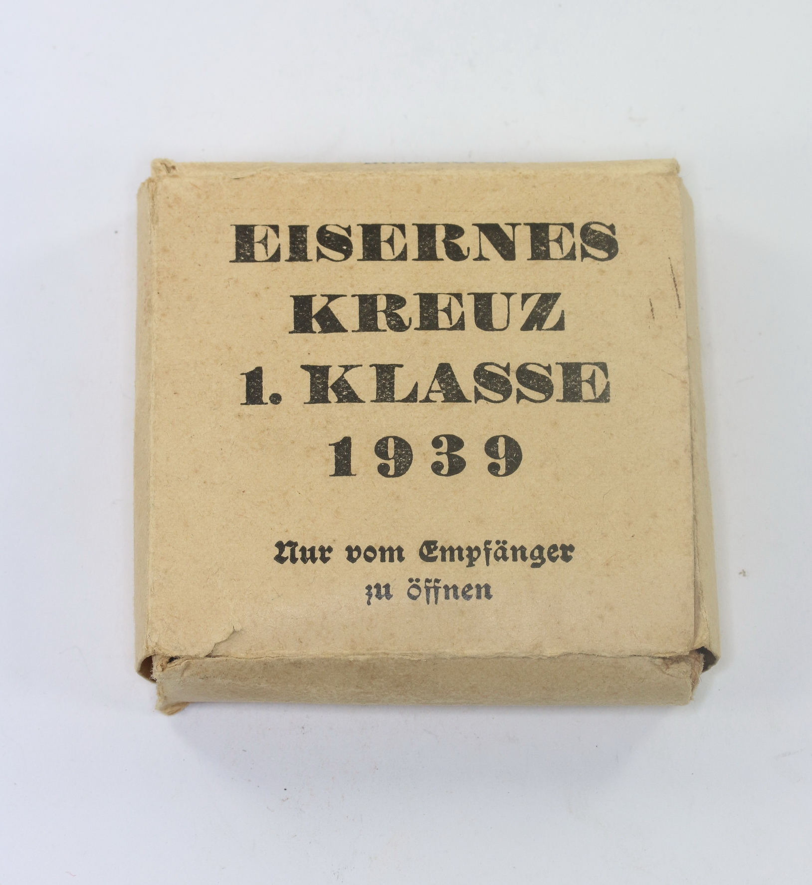 umkarton_eisernes_kreuz_1 Outer Carton for the Iron Cross 1st Class 1939, Paul Meybauer Berlin SW68 – Bild 1