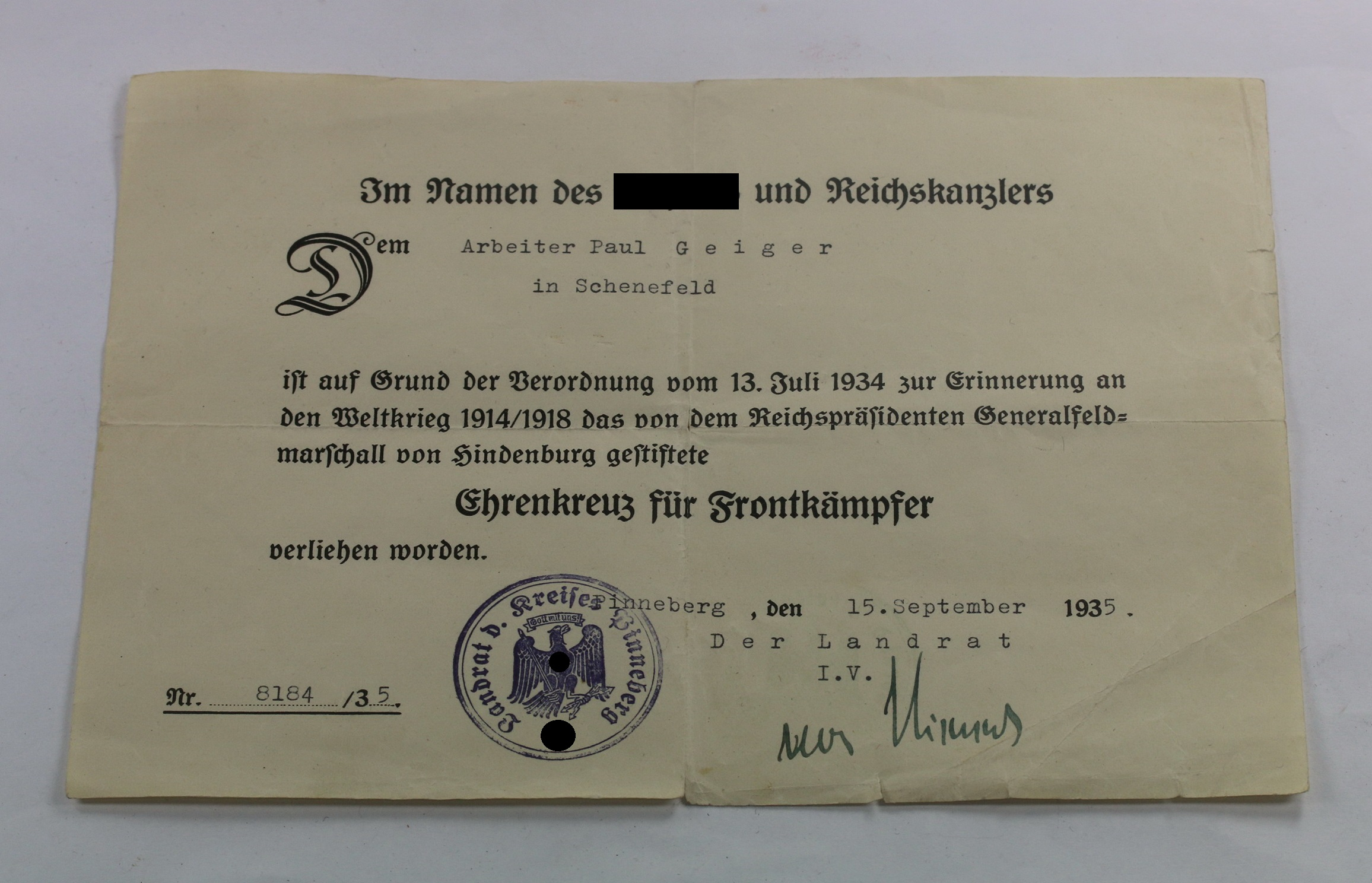 urkunde_ehrenkreuz_f_r_frontk_mpfer_3 Document for the Hindenburg Cross for Combatants. – Bild 1