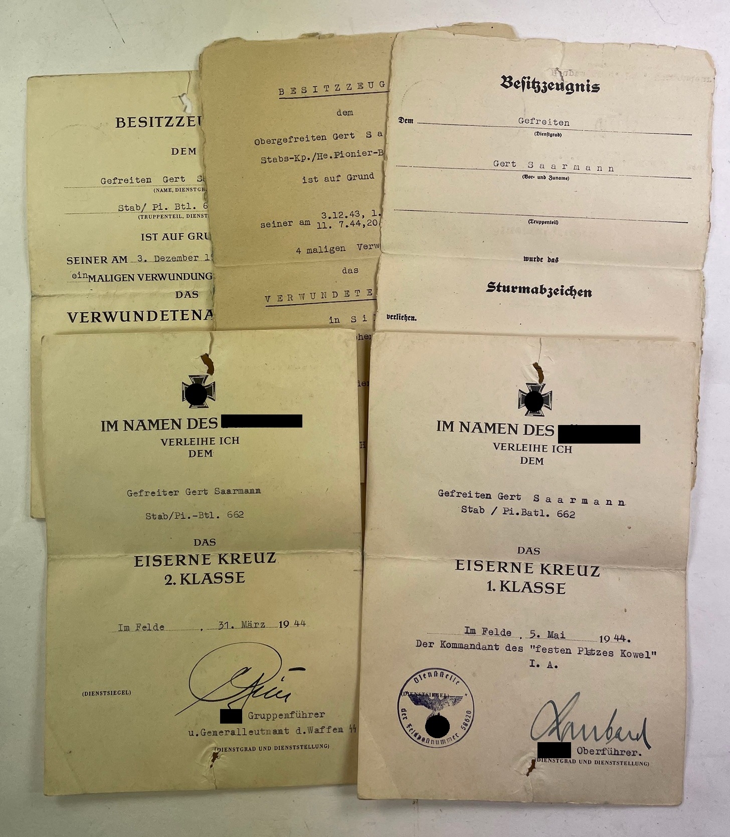 urkunden_gruppe_fester_platz_kowel_ss_gruppenf_hrer_gille_1__1 Document Group, Kowel Pocket, SS Gruppenführer Gille – Bild 1