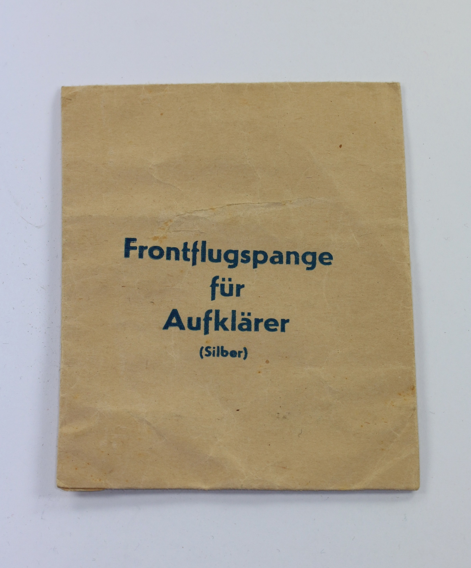 verleihungst_te_frontflugspange_f_r_aufkl_rer_silber_1_ Envelope for the Silver Operational Flight Clasp for Observer. – Bild 1