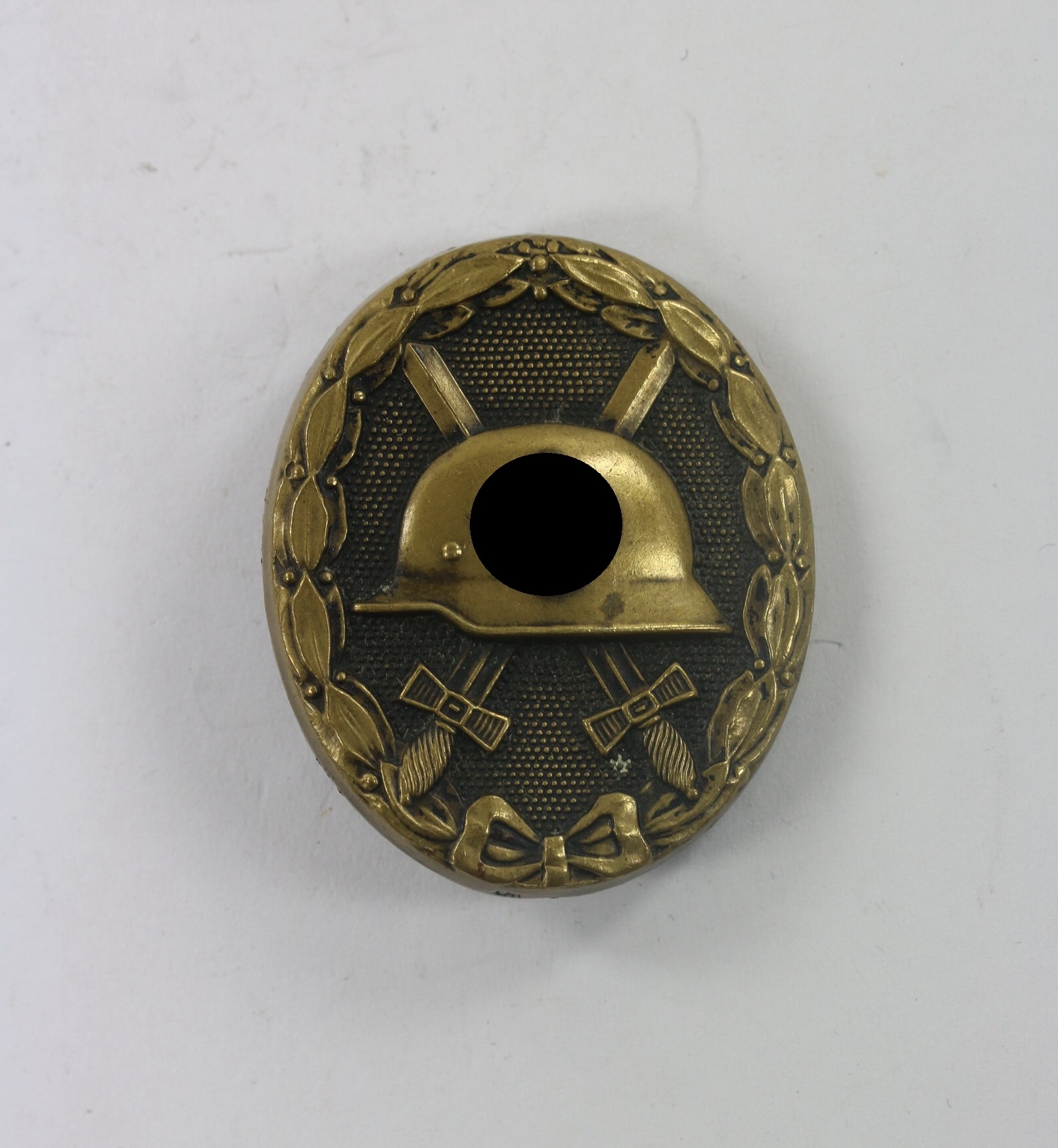 Black Wound Badge. Maker L/11 (Rim Stamp). – Bild 1