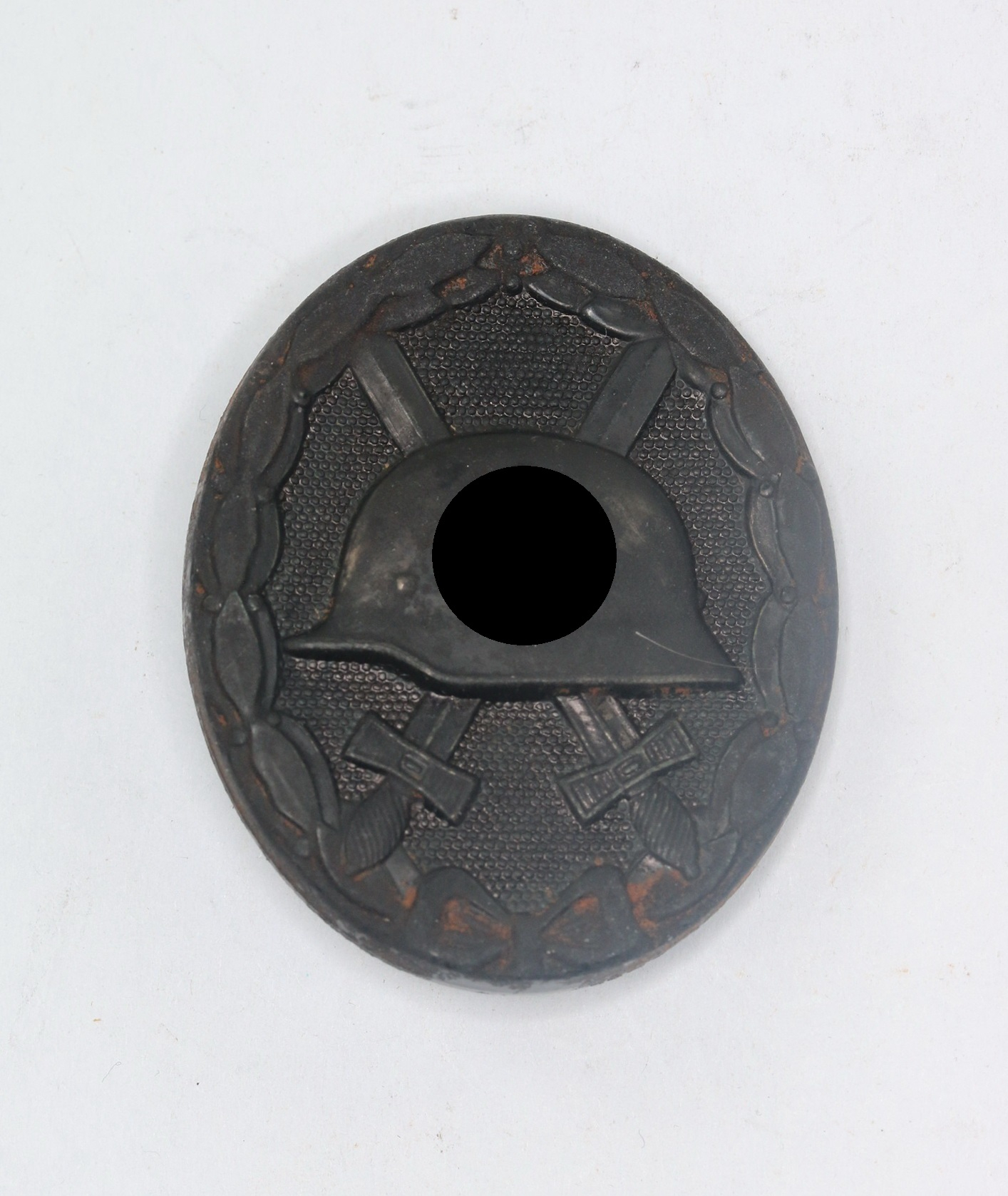 Black Wound Badge 1939, Maker L/18 (On the pin) – Bild 1