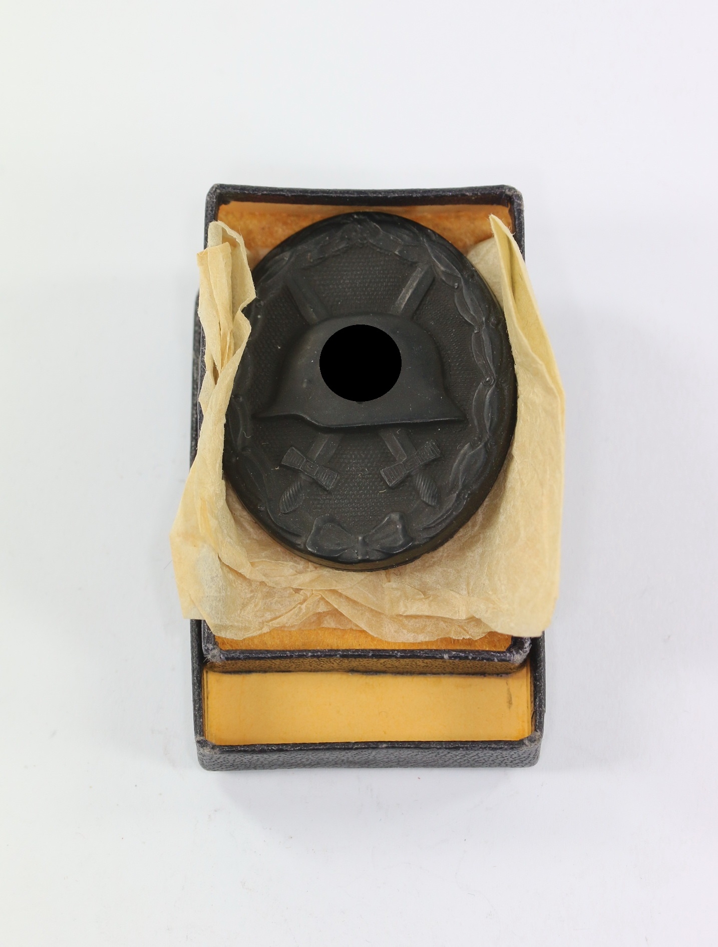 Verwundetenabzeichen in Schwarz, Hst. L/13, in LDO Verkaufsschachtel L/13 – Bild 1