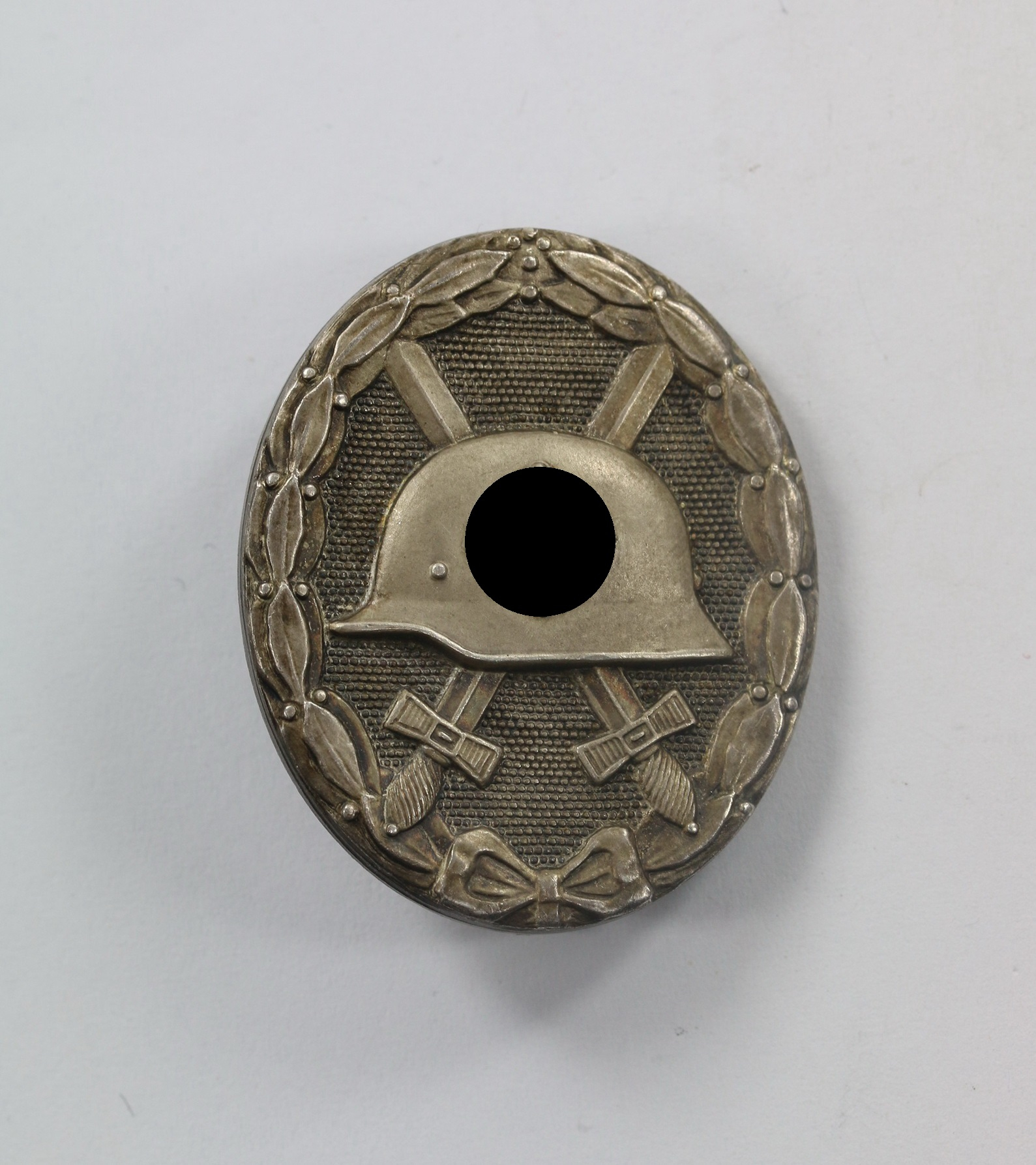  Verwundetenabzeichen in Silber 1939, Hauptmünzamt Wien, Buntmetall – Bild 1
