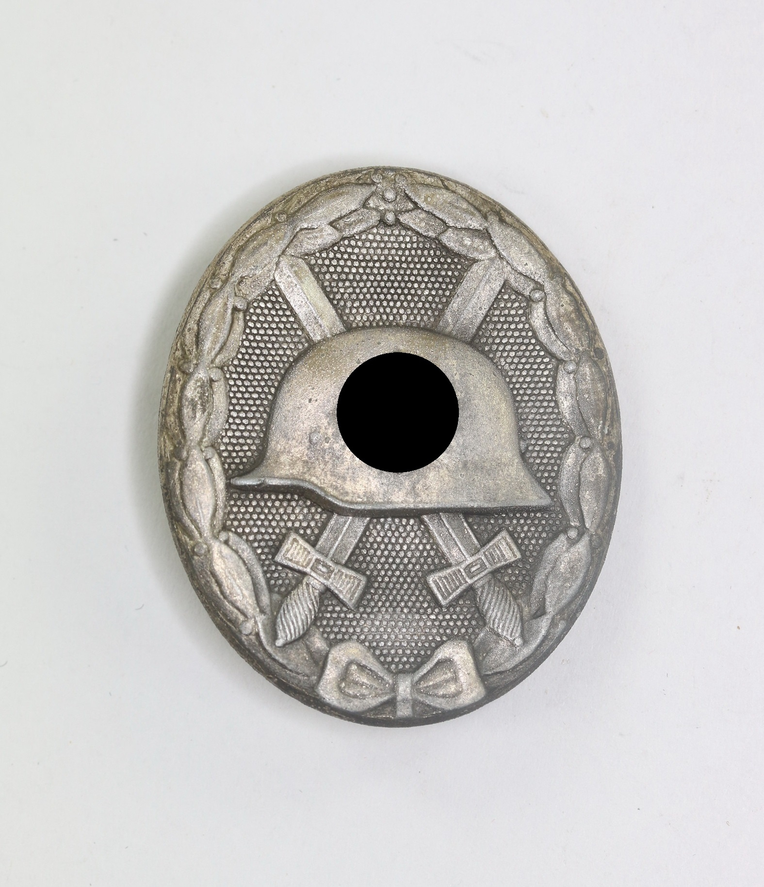 Silver Wound Badge 1939. Maker 107 (Carl Wild, Hamburg) – Bild 1