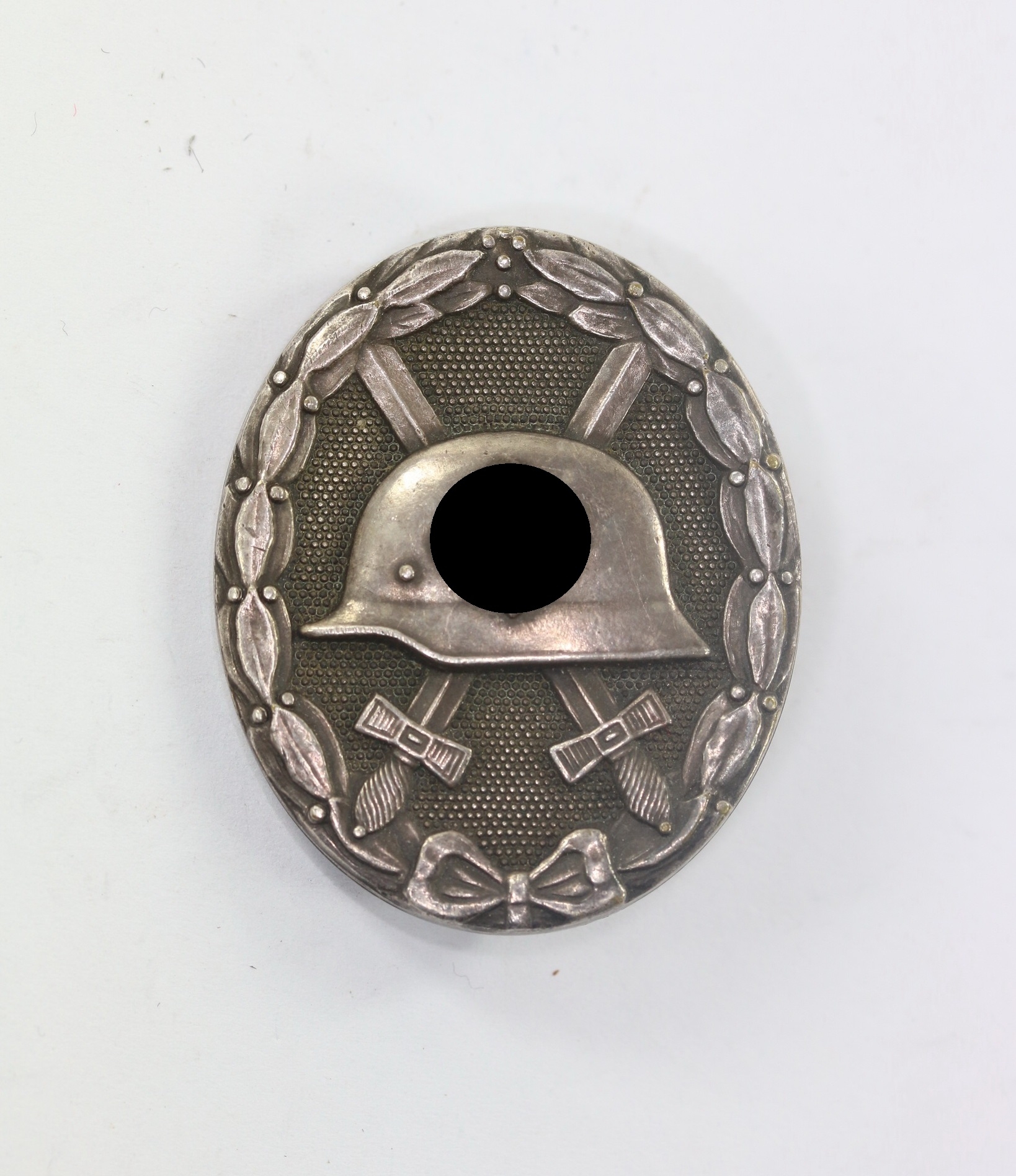 verwundetenabzeichen_in_silber_1939_hst Silver Wound Badge 1939. Maker 30 (Vienna Main Mint). – Bild 1