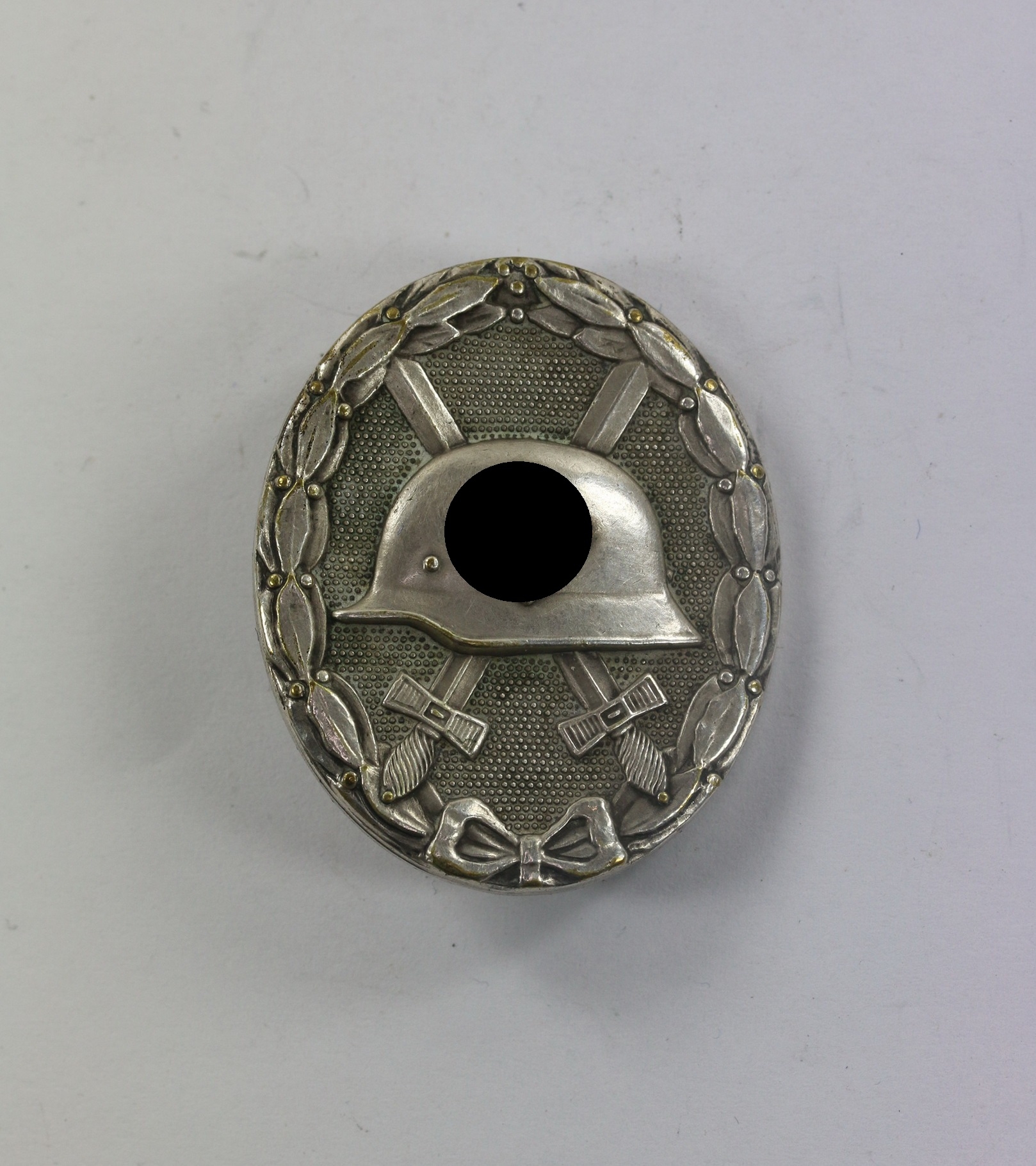 verwundetenabzeichen_in_silber_1939_hst Silver Wound Badge 1939. Maker 30 (Vienna Main Mint). – Bild 1