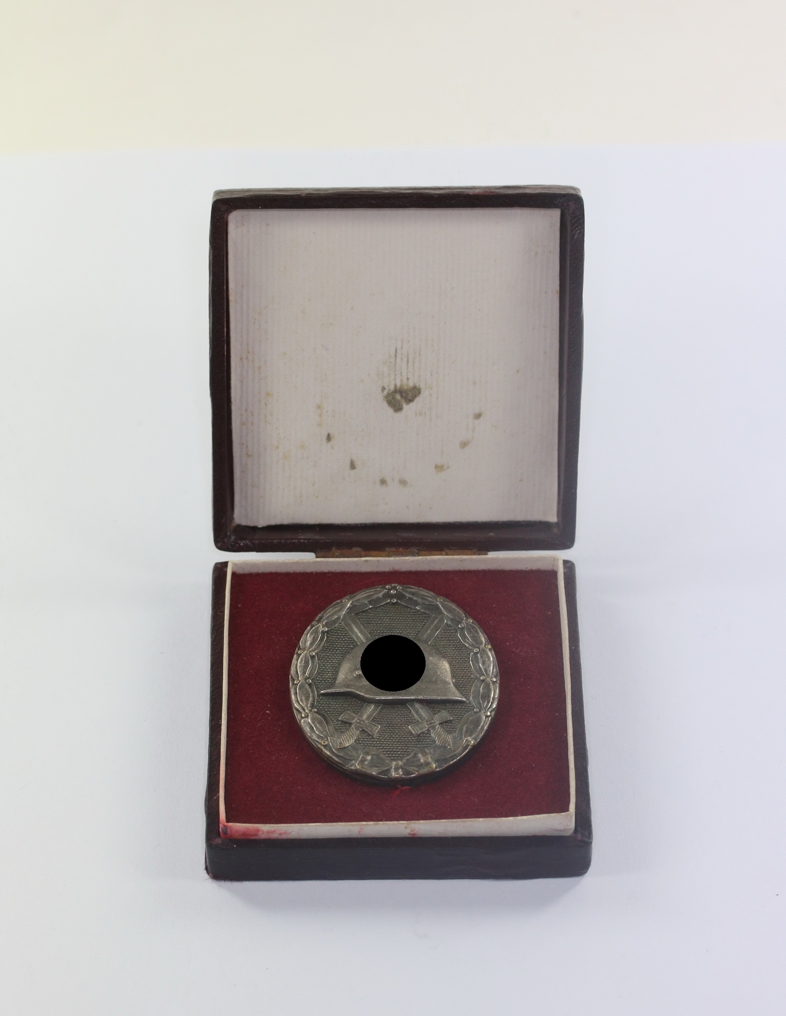  Verwundetenabzeichen in Silber 1939, Hst. 30, im Etui Hauptmünzamt Wien III. – Bild 1