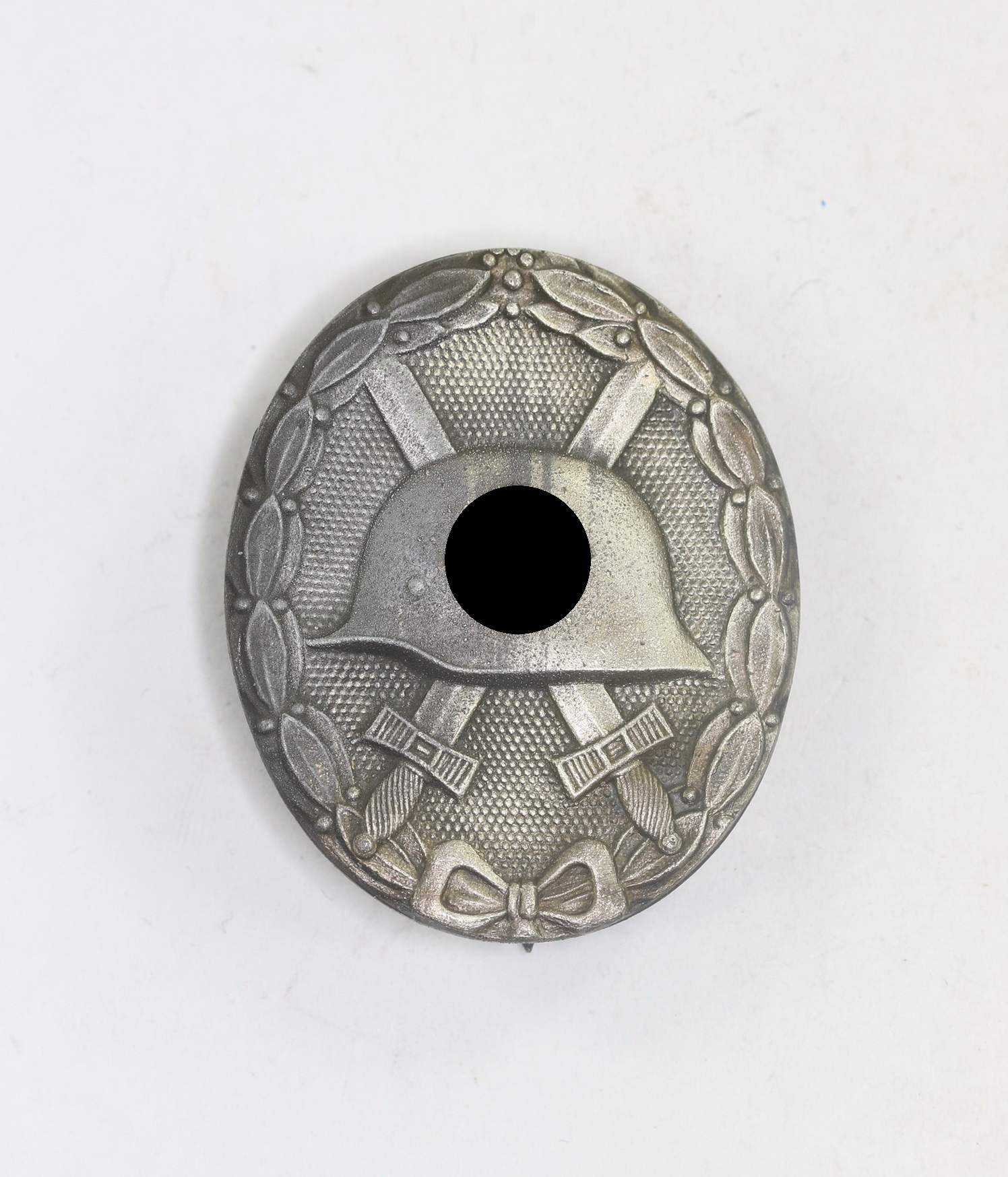 Verwundetenabzeichen in Silber 1939, Hst. L22 (Glaser & Sohn, Dresden) – Bild 1