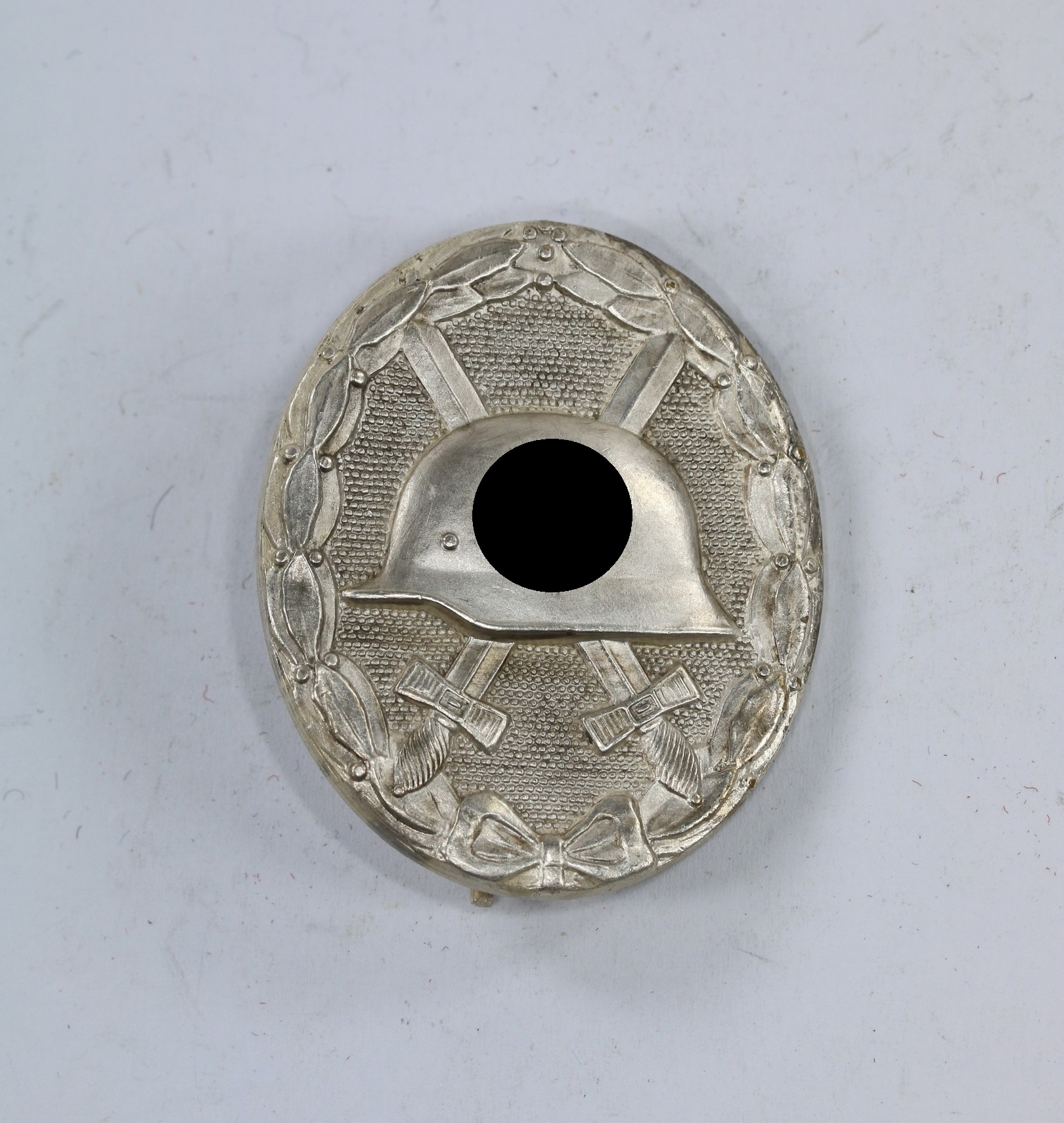 verwundetenabzeichen_in_silber_hauptm_nzamt_wien_buntmetall_1__1 Silver Wound Badge. Type Vienna Main Mint. – Bild 1