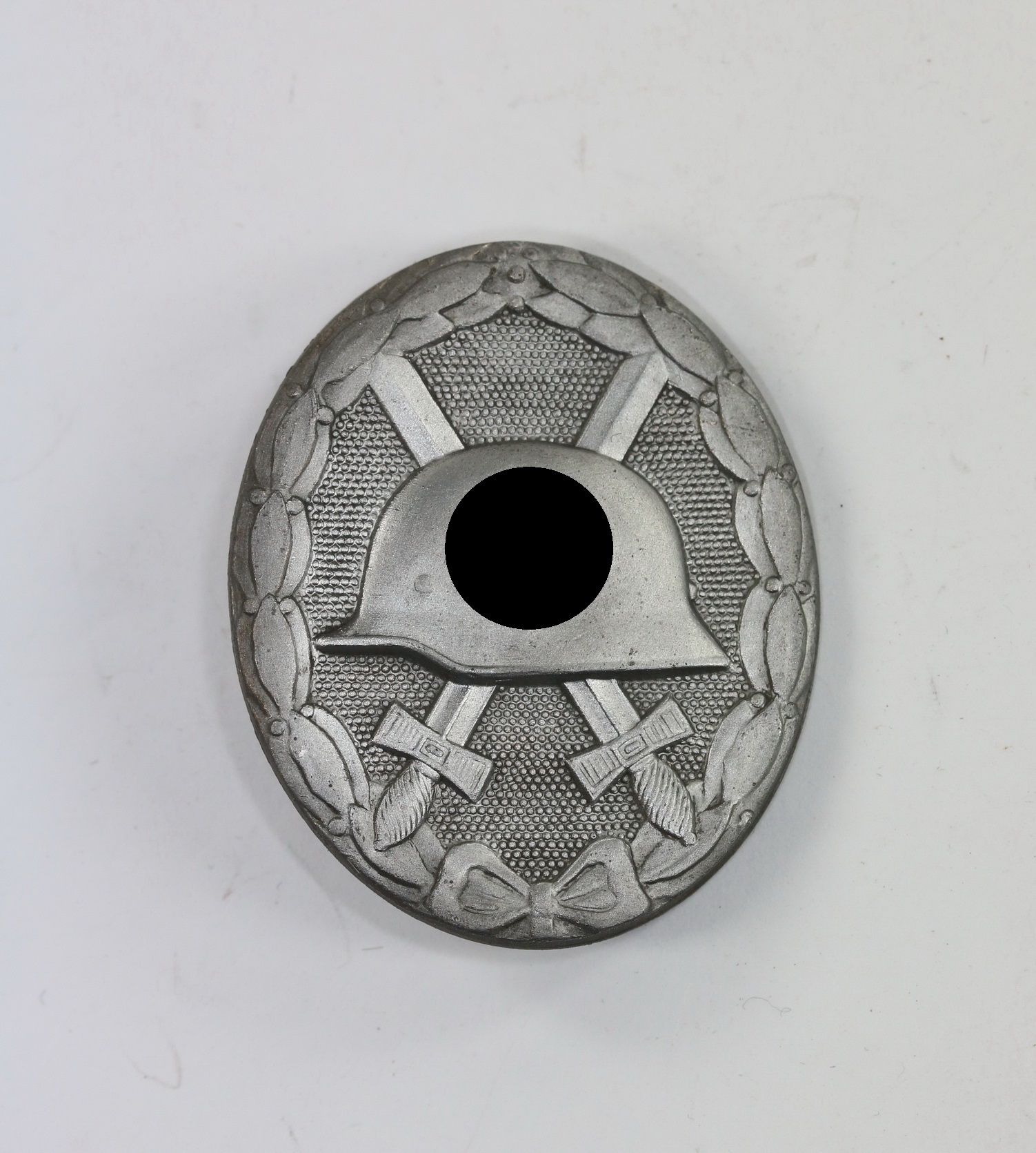 Verwundetenabzeichen in Silber, Hst. 26 – Bild 1