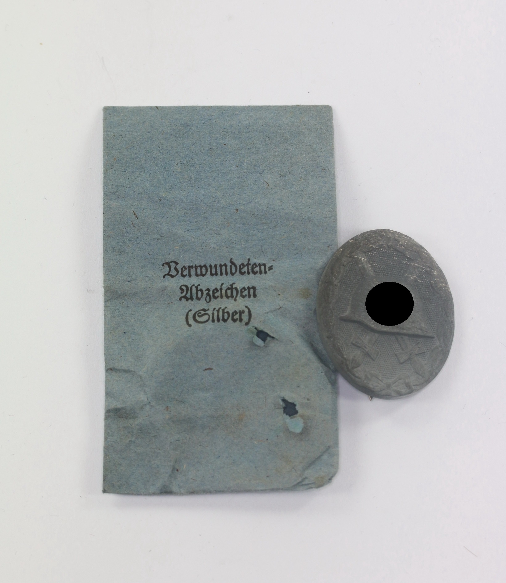  Verwundetenabzeichen in Silber, Hst. 26, in Verleihungstüte B.H. Mayer Pforzheim – Bild 1