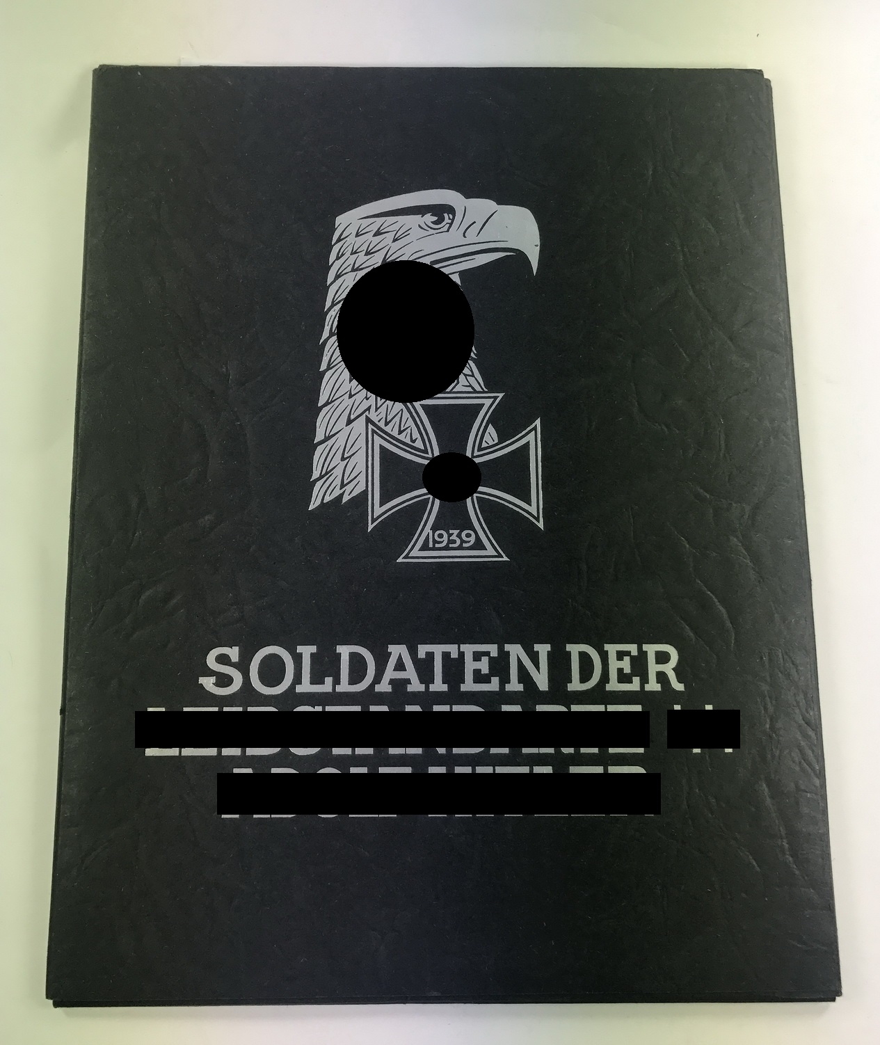 waffenss_bildermappe_soldaten_der_leibstandarte_ss_adolf_hitler_1__1 Waffen-SS, Bildermappe Soldaten der Leibstandarte SS Adolf Hitler – Bild 1