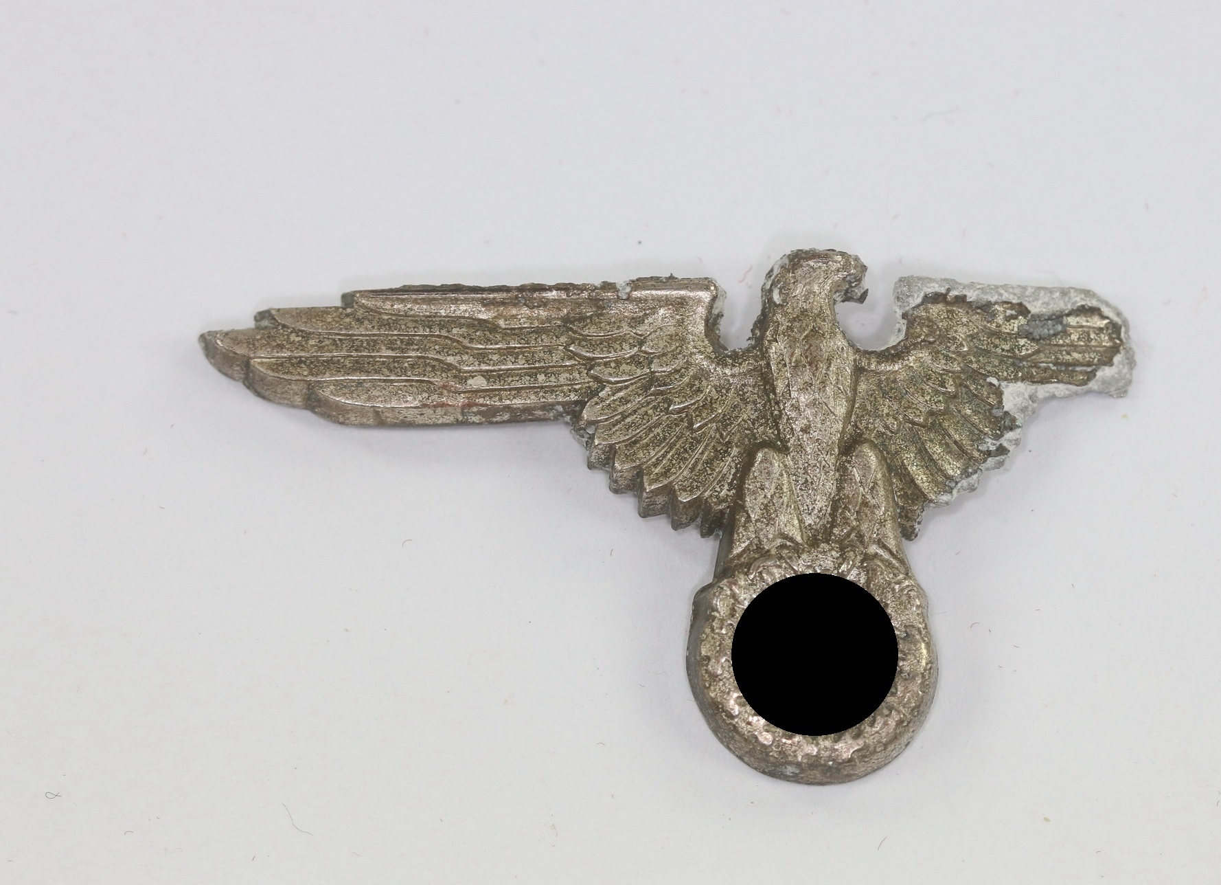 Waffen-SS, Mützenadler für Ofiziere, Hst, RZM M1/52, Cupal - Bodenfund – Bild 1