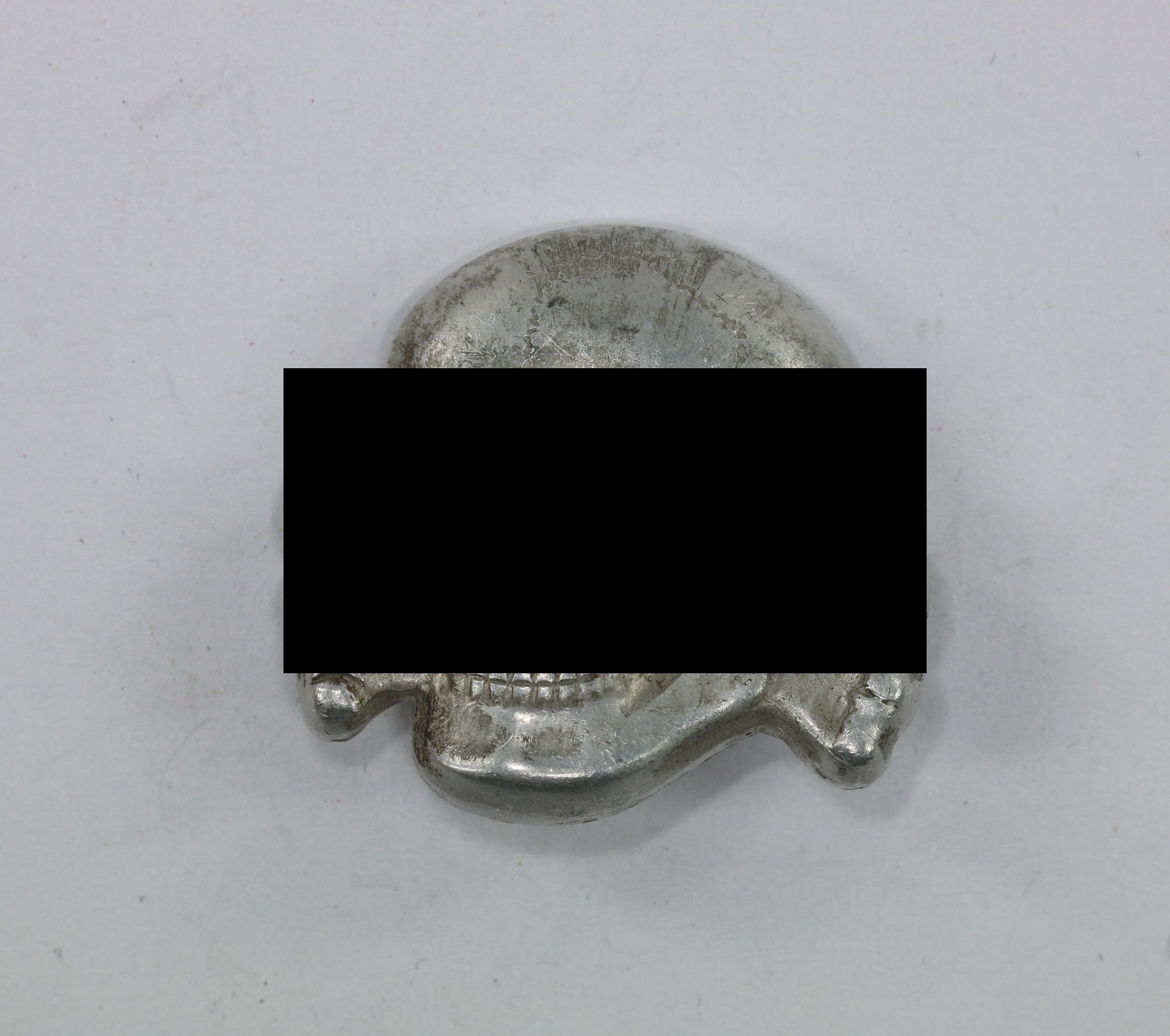 Waffen-SS, Skull for the Peaked Cap. Maker RZM M1/52, Aluminium.  – Bild 1