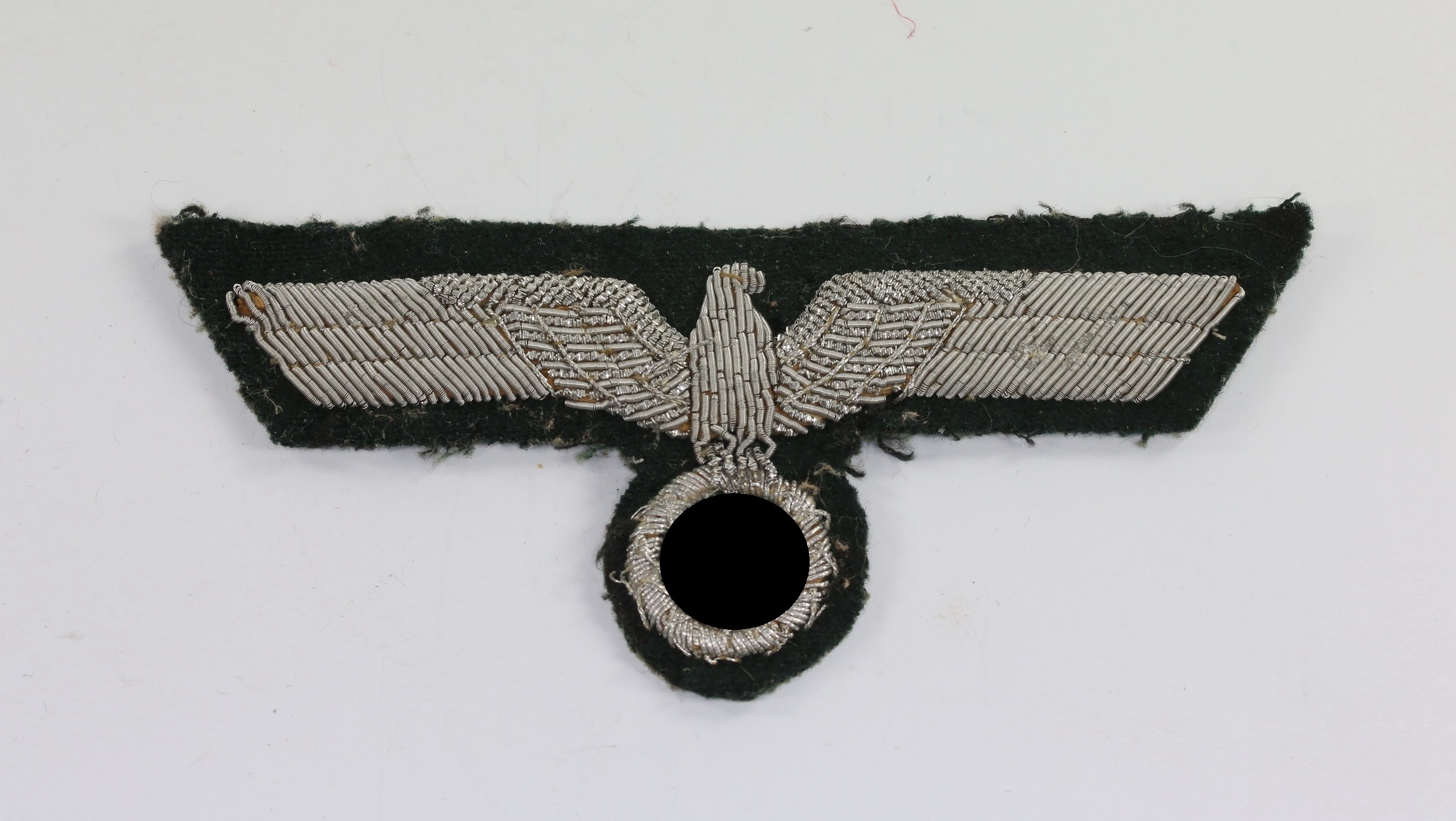 wehrmacht_heer_brustadler_f_r_offiziere_adler_mit_hakenkreuz_original_1__1 Eagle for the Army Officer Uniform. – Bild 1