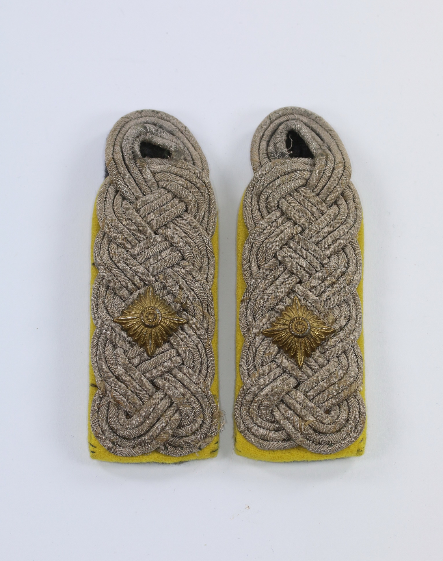 Pair of Shoulder Straps for a Senior Lieutenant with Signals. – Bild 1