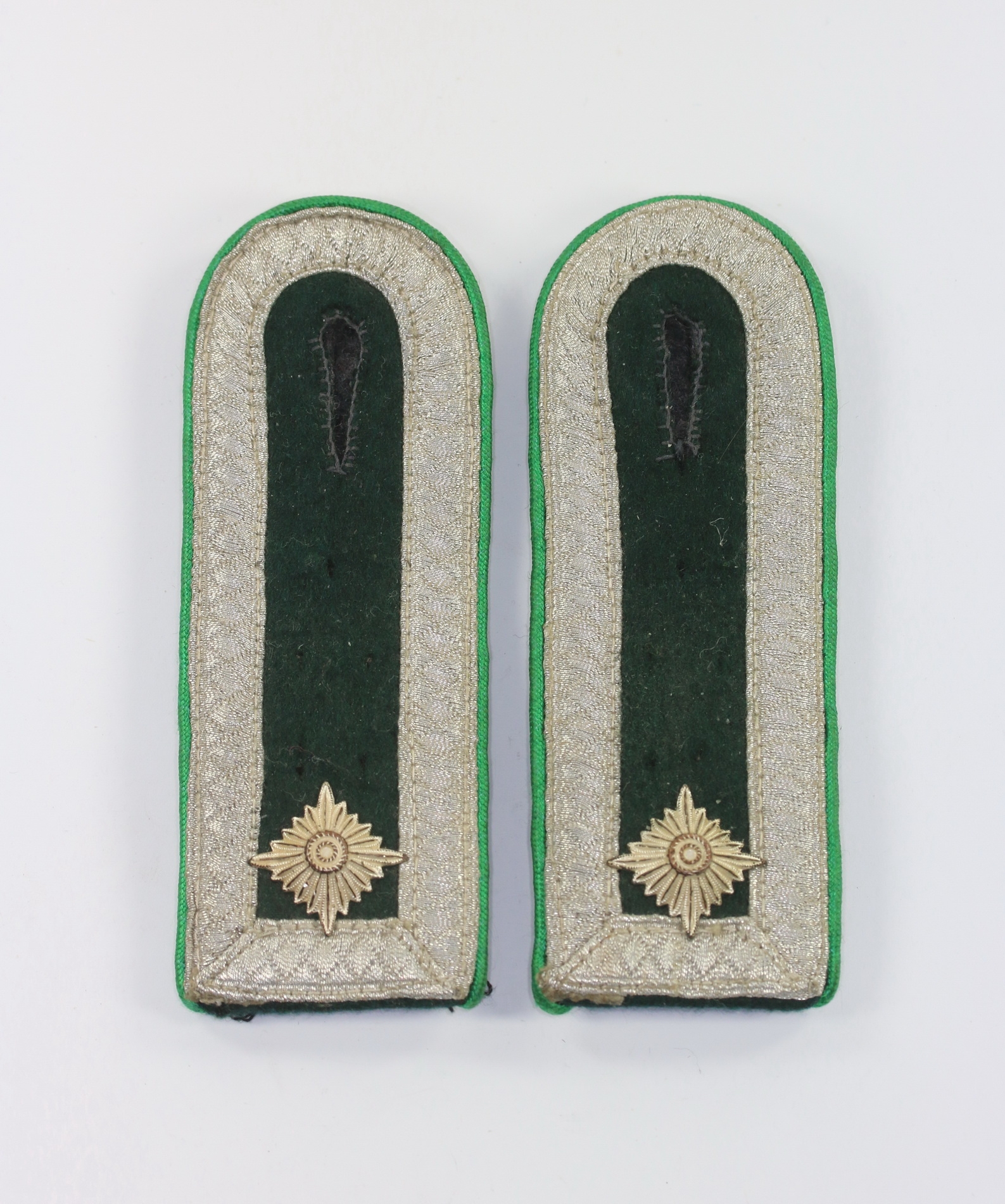 Wehrmacht Heer, Paar Schulterklappen Feldwebel Jäger - Gebirgsjäger – Bild 1